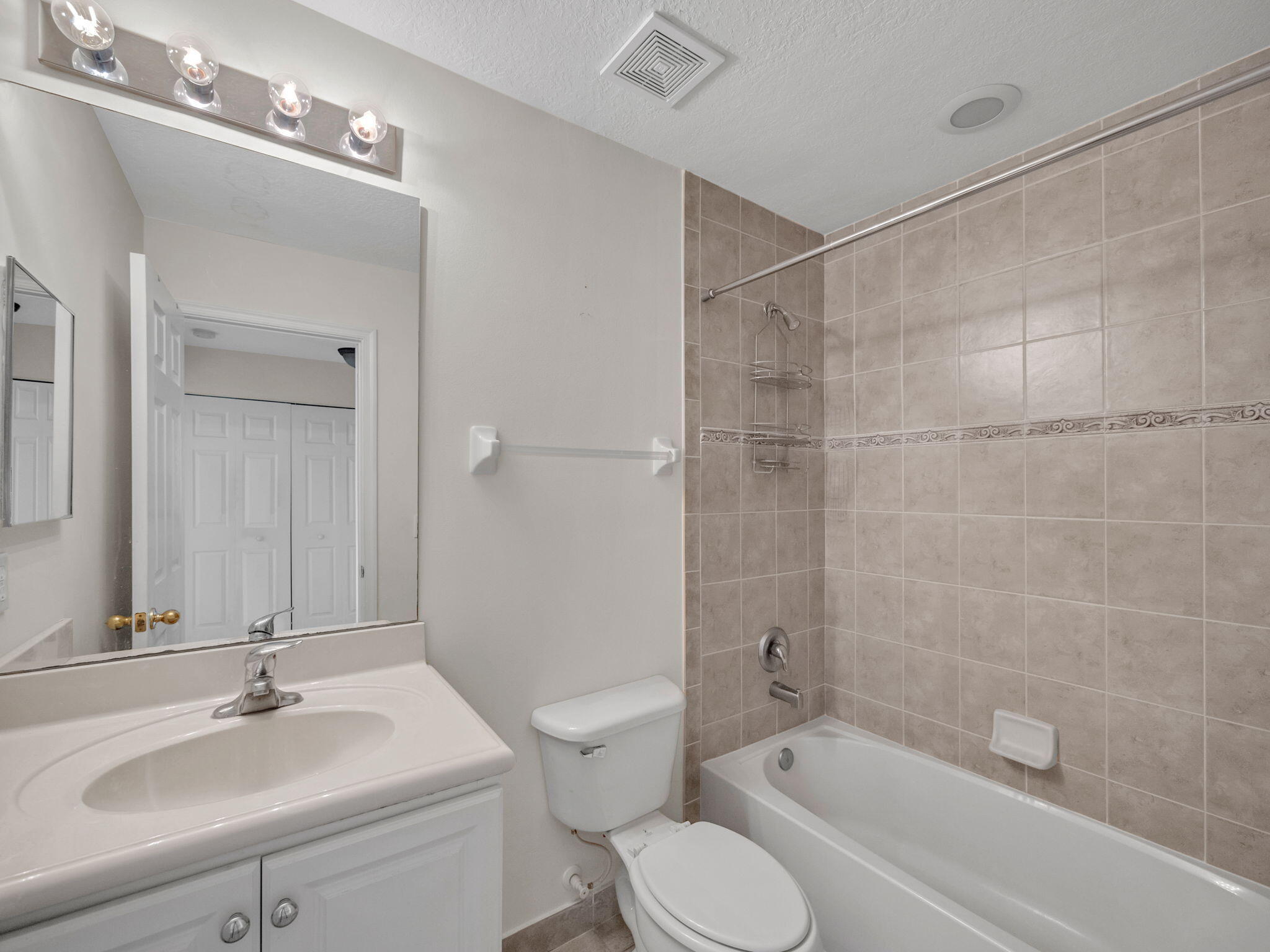 2185 SW Rockport Road