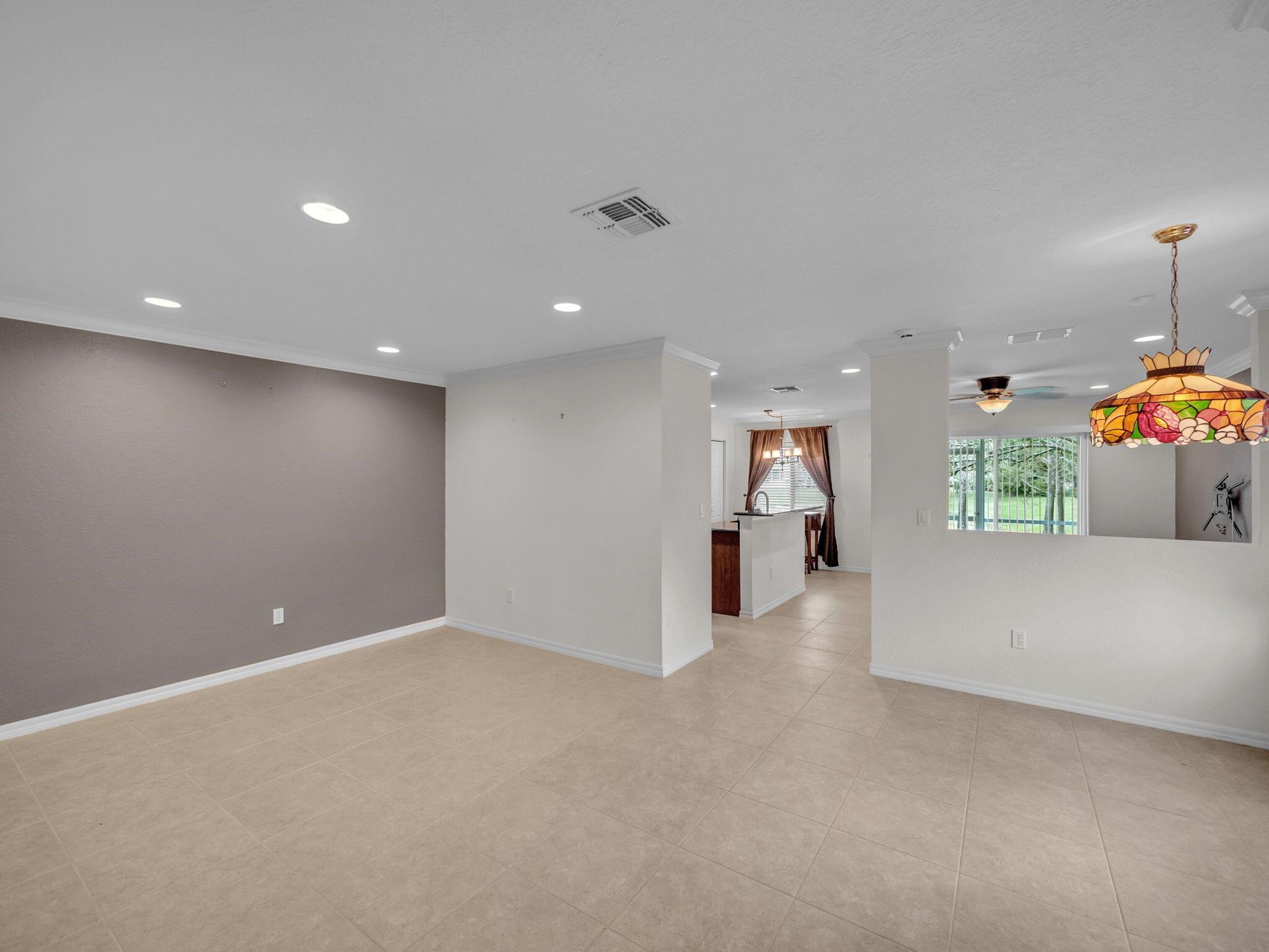 2185 SW Rockport Road