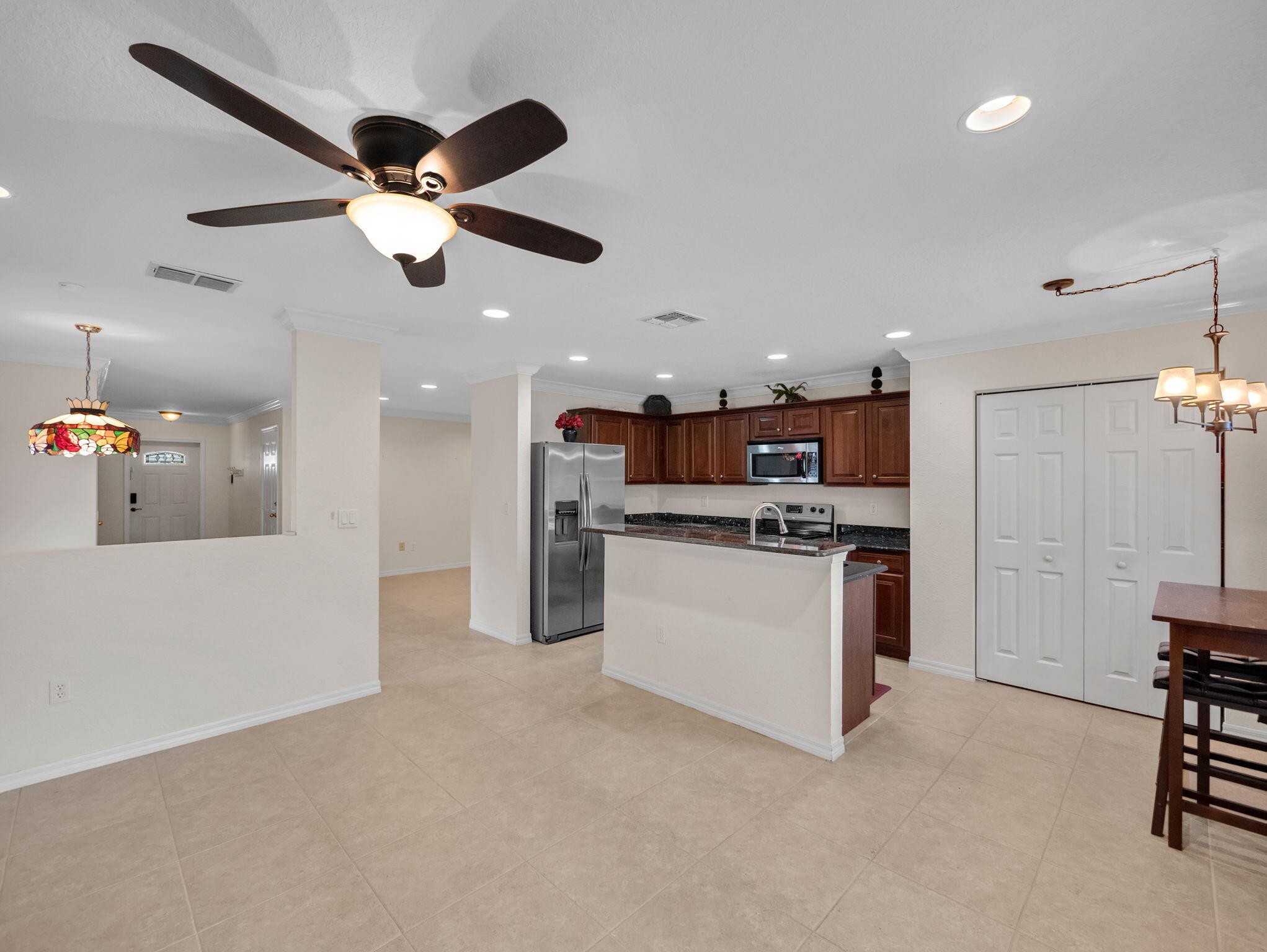 2185 SW Rockport Road