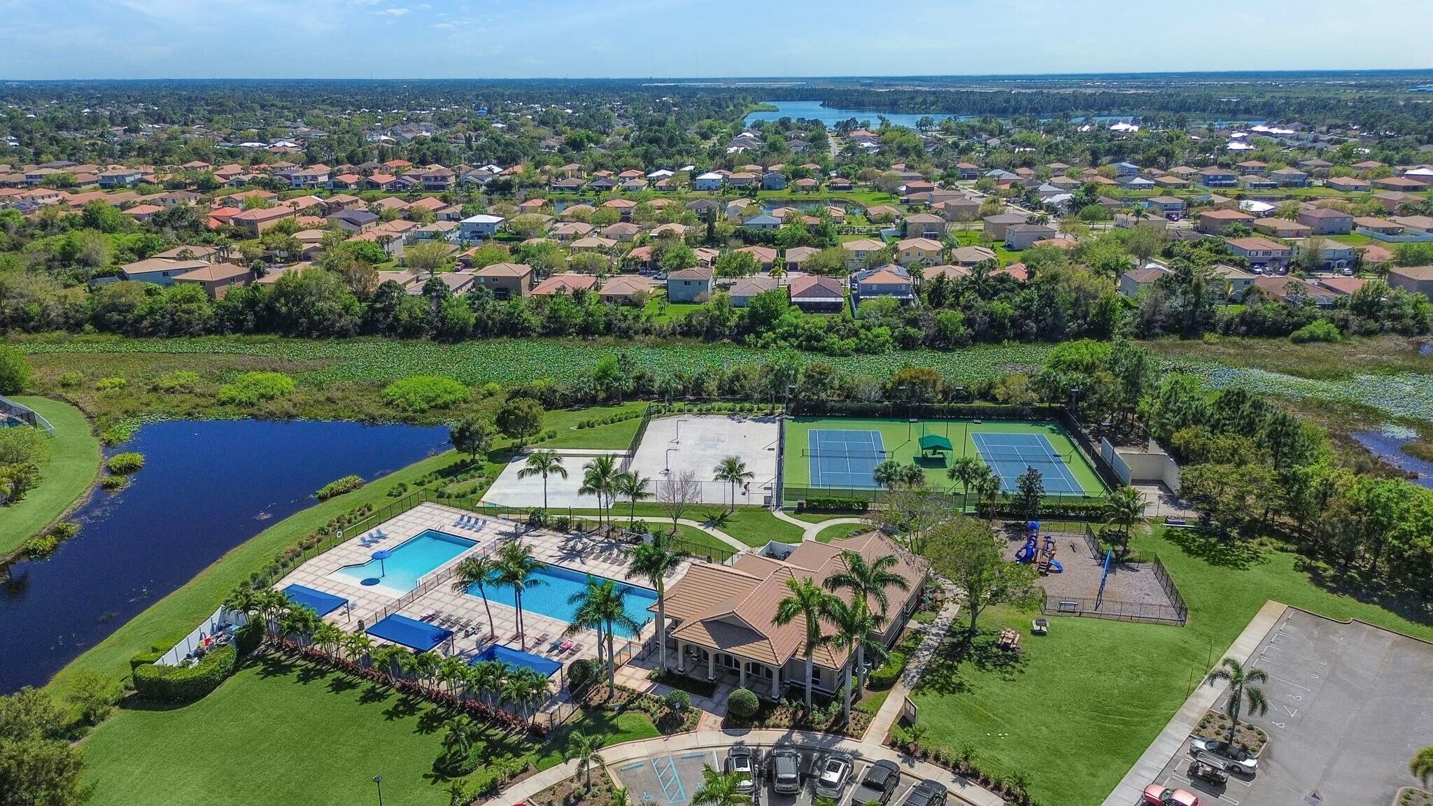 2185 SW Rockport Road