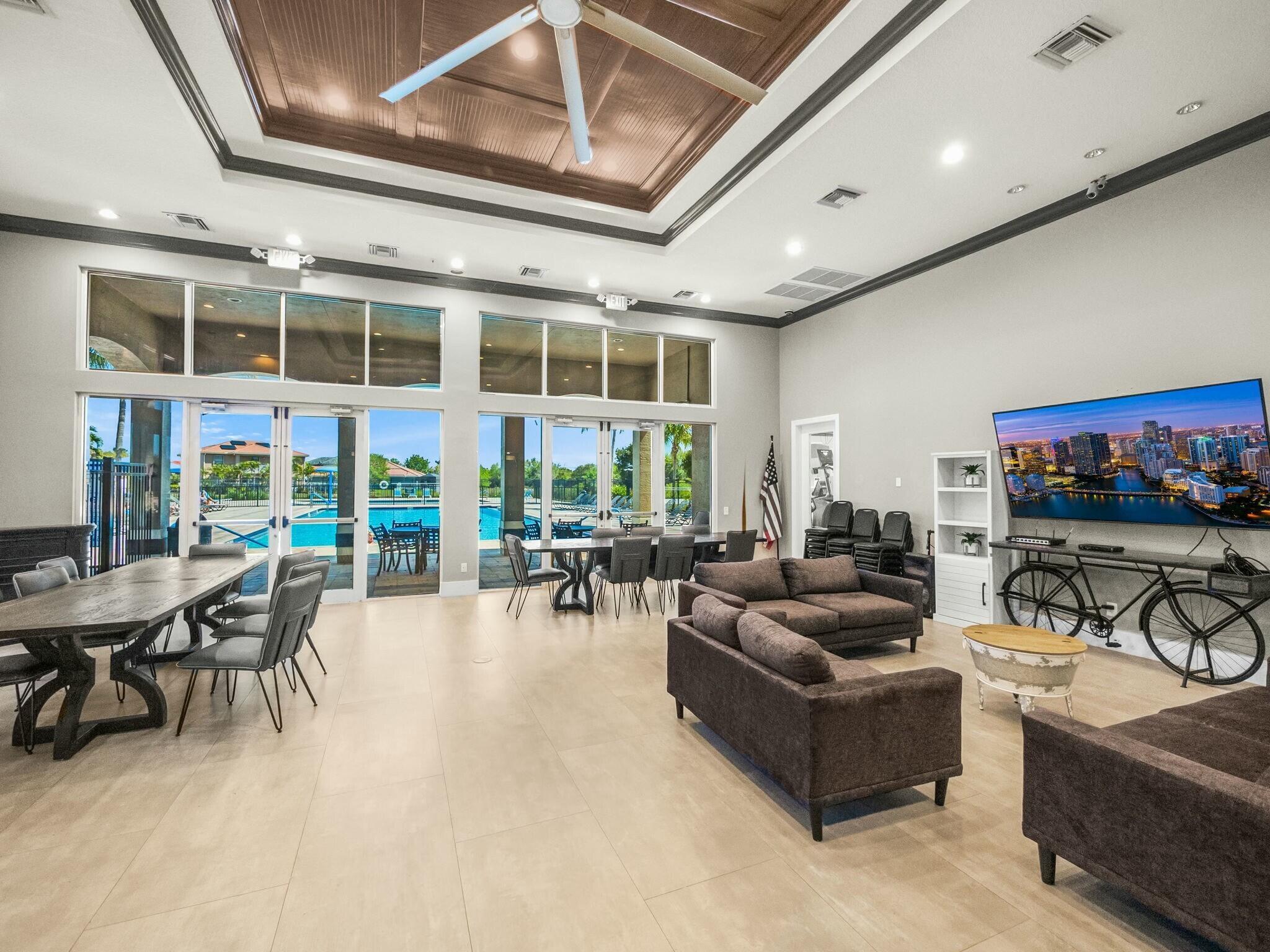 2185 SW Rockport Road