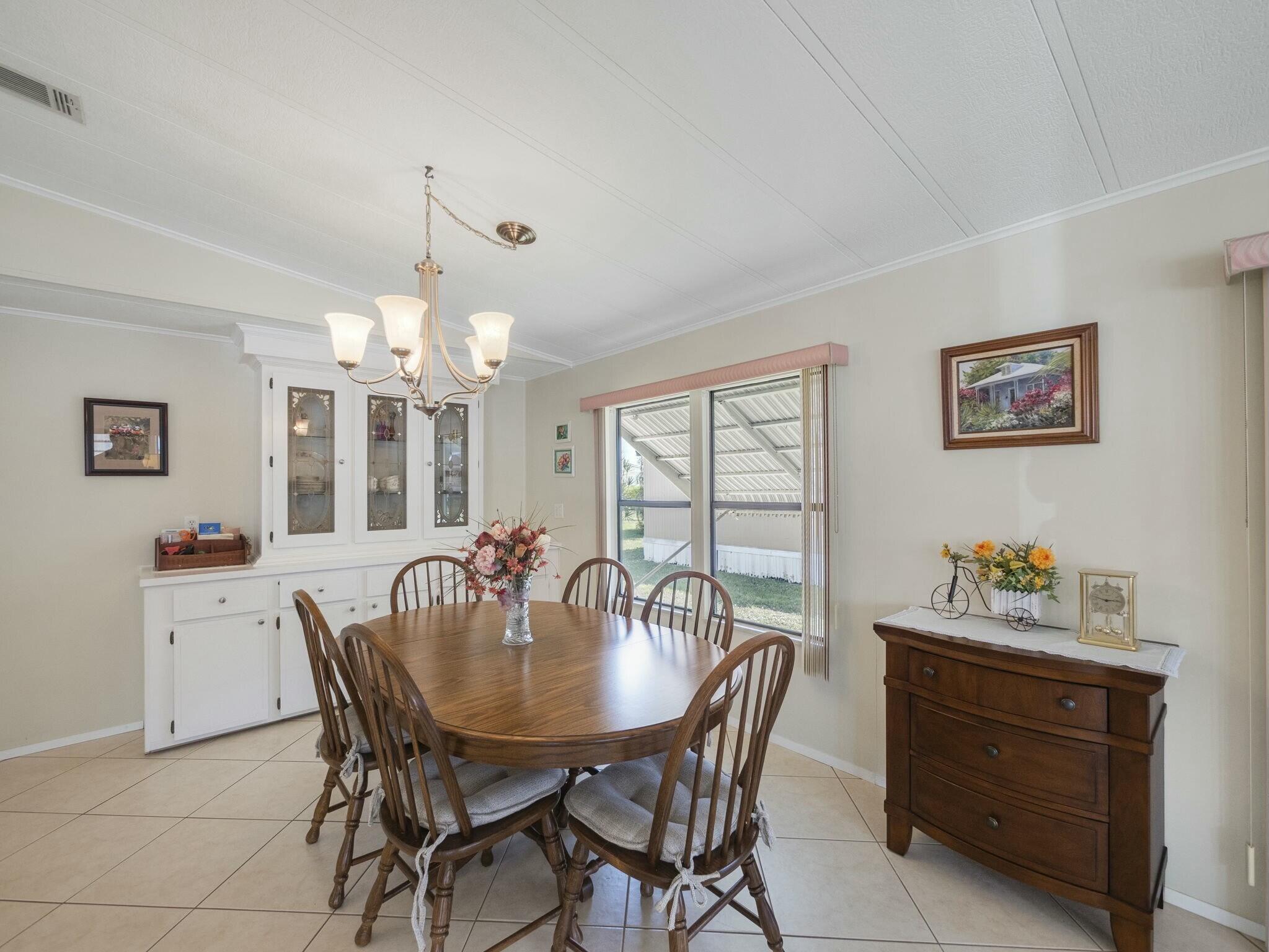 2661 SW Toronado Trail