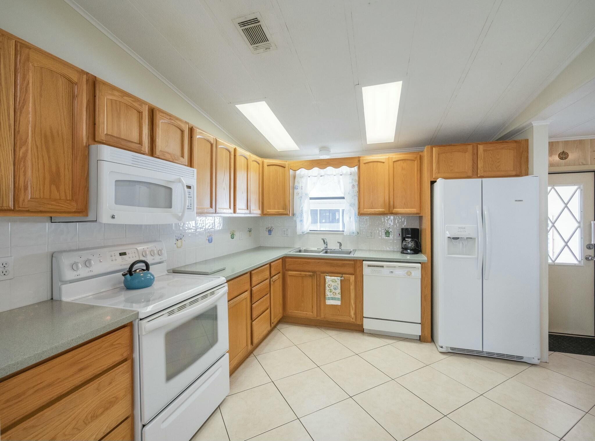 2661 SW Toronado Trail