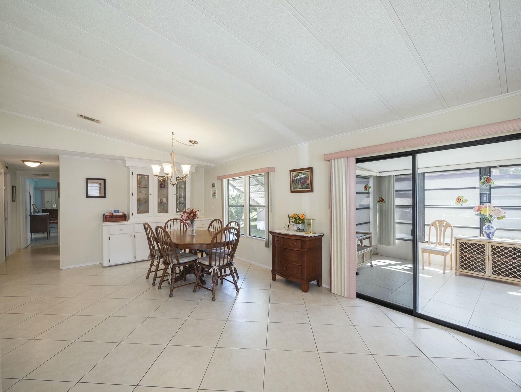 2661 SW Toronado Trail