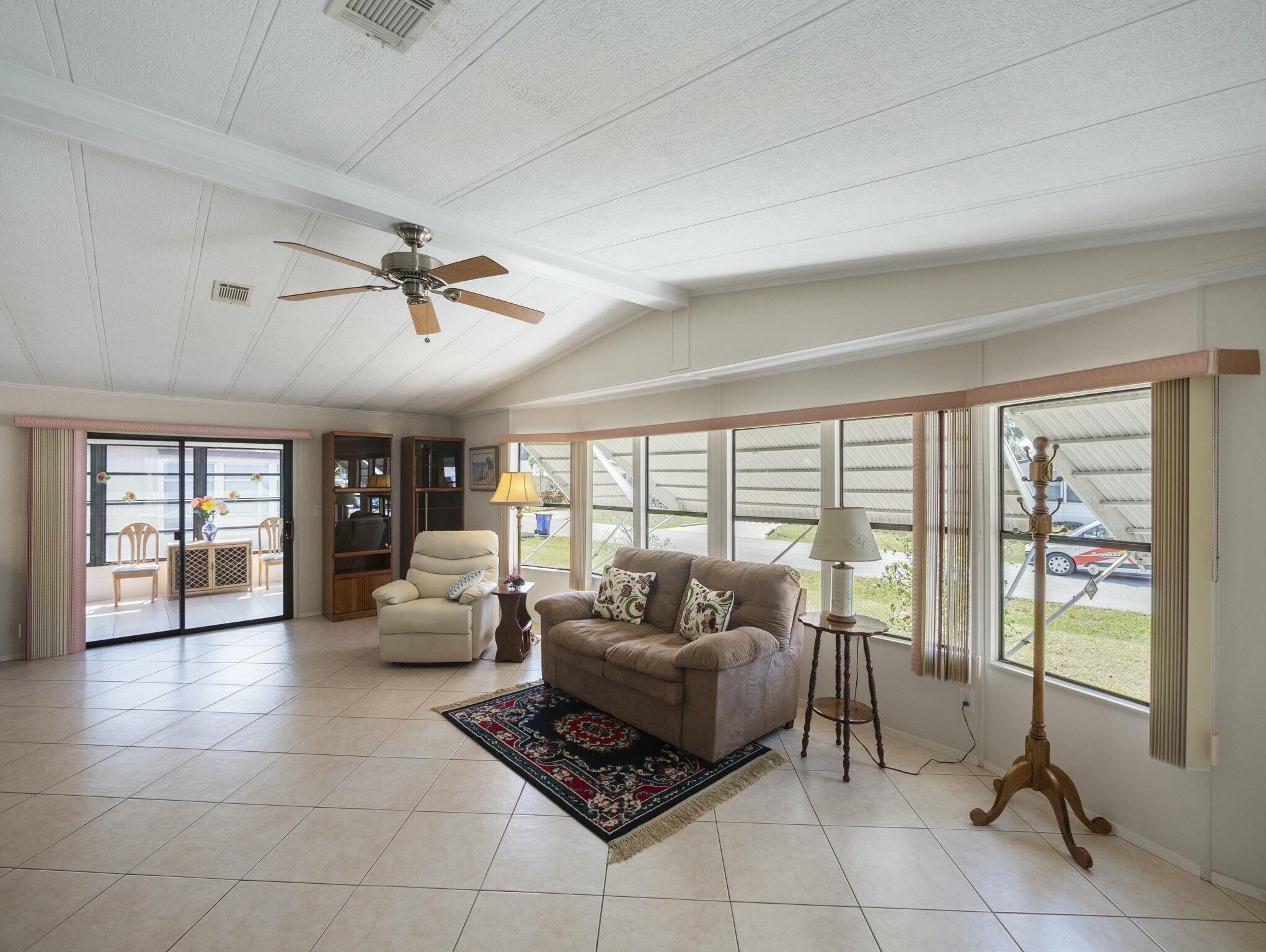 2661 SW Toronado Trail