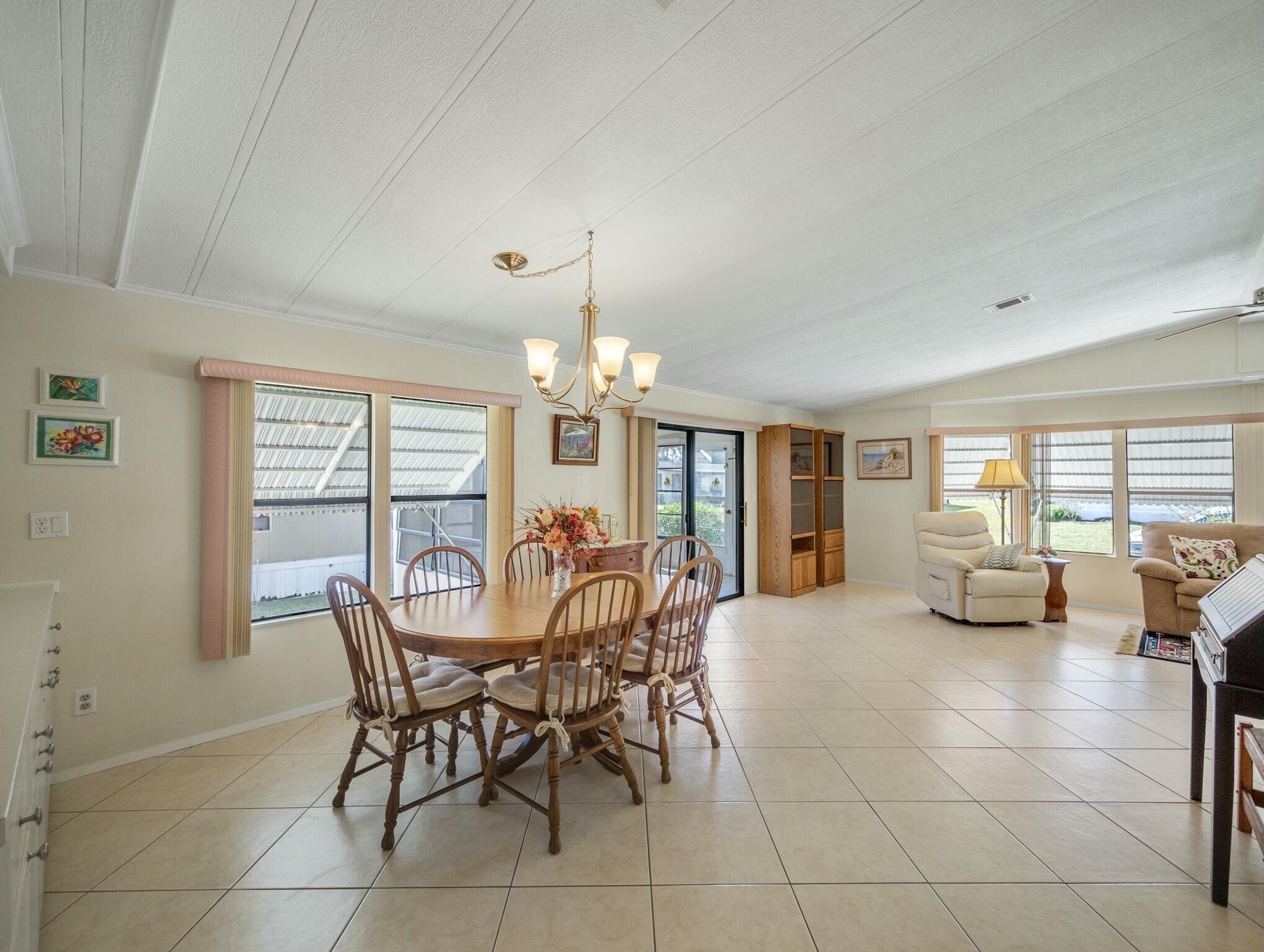 2661 SW Toronado Trail