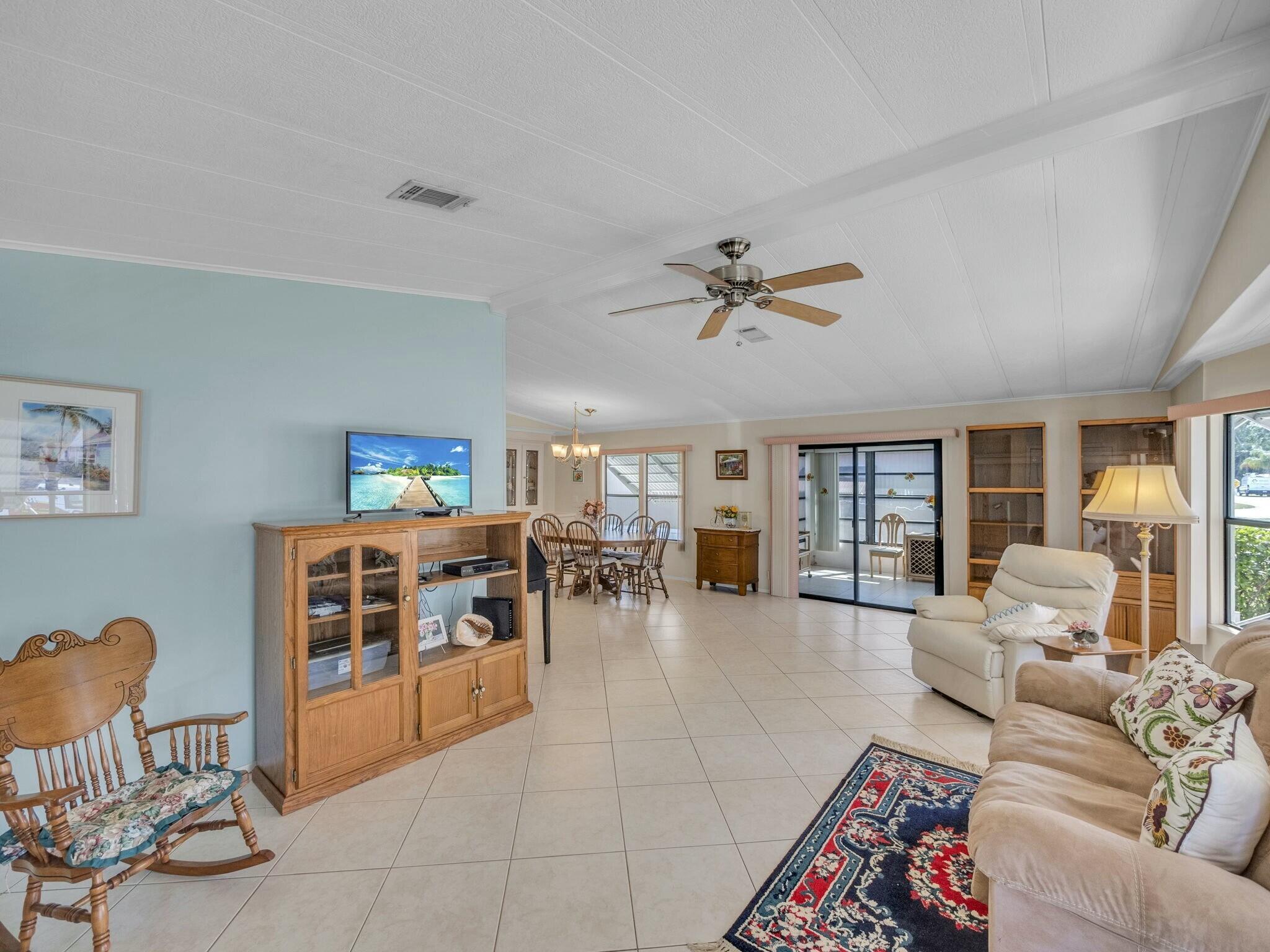 2661 SW Toronado Trail