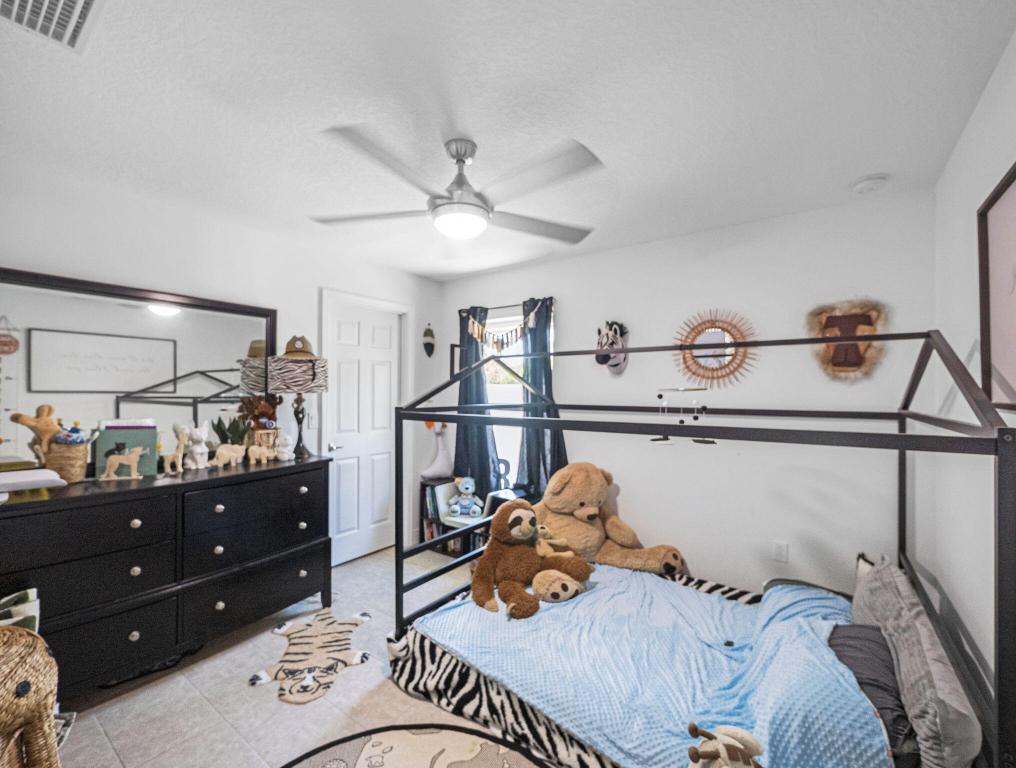 4201 SW Yalta Street