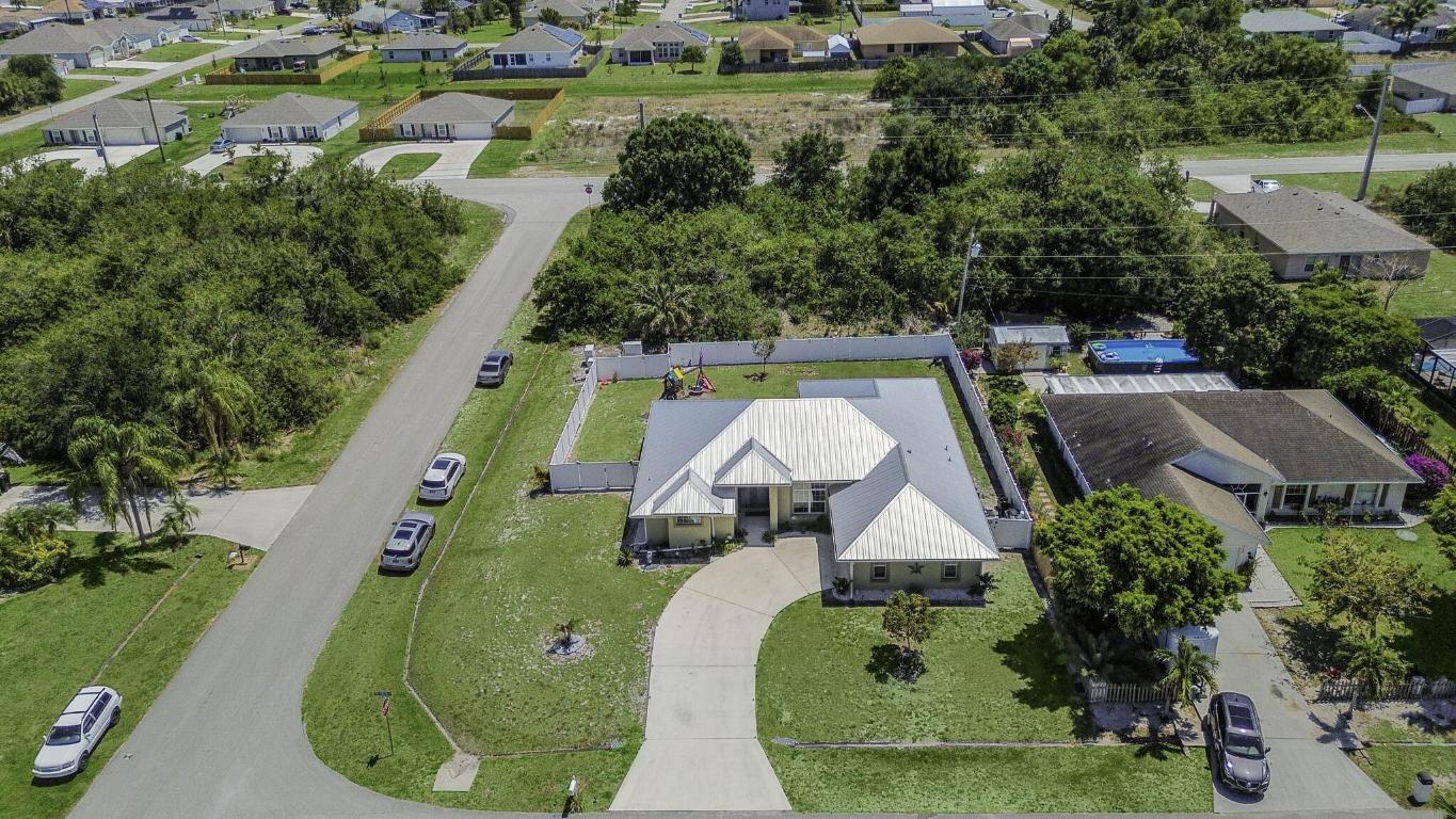 4201 SW Yalta Street