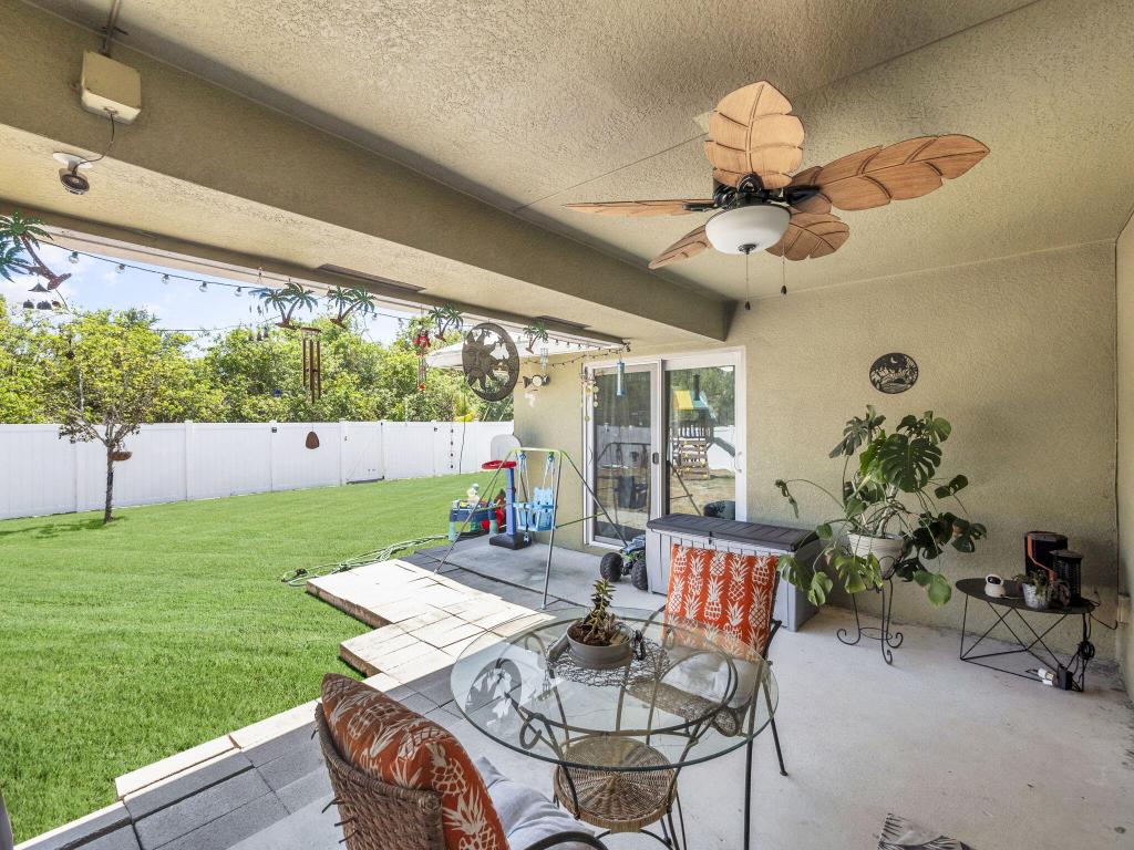 4201 SW Yalta Street