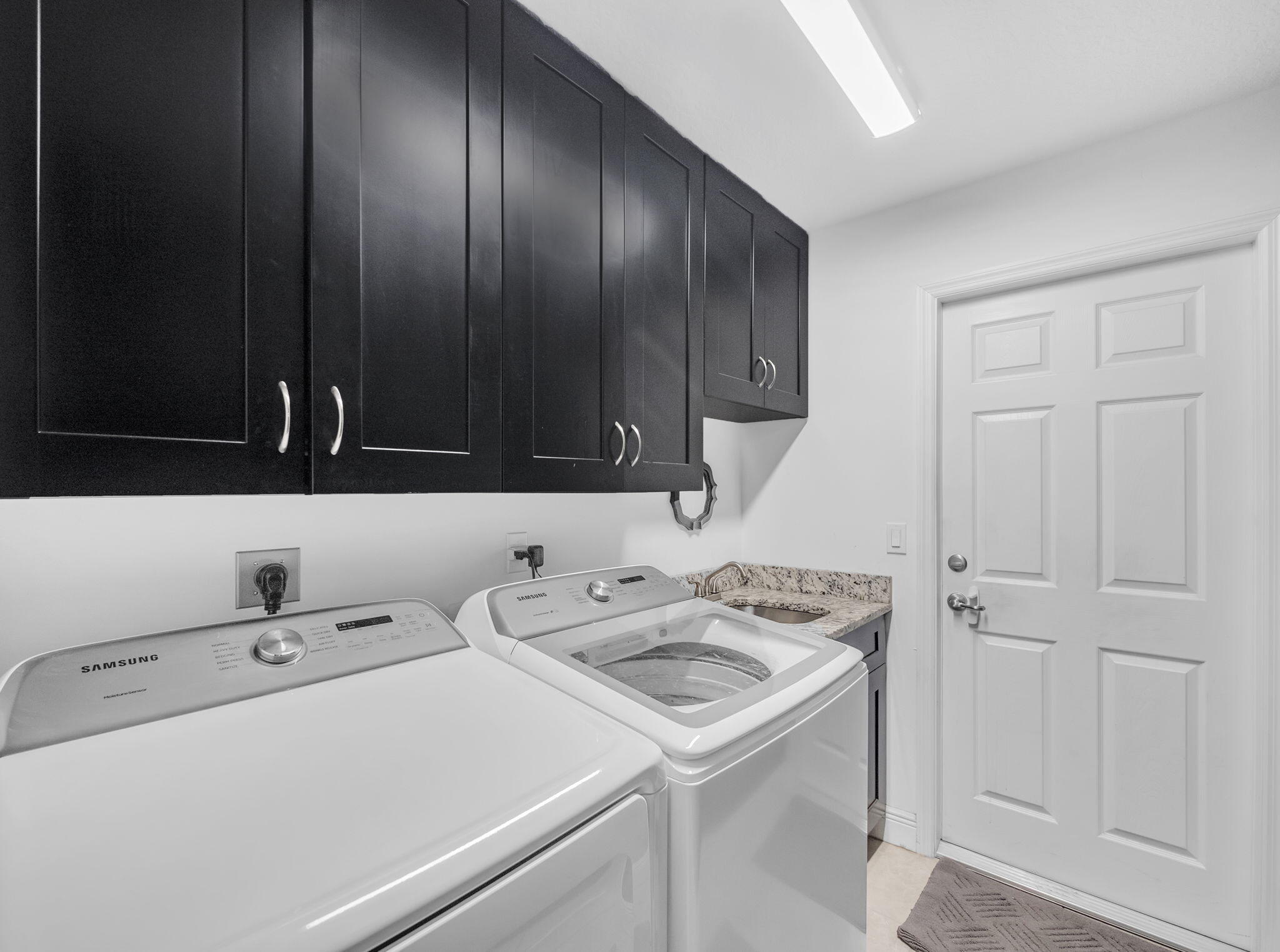 4201 SW Yalta Street