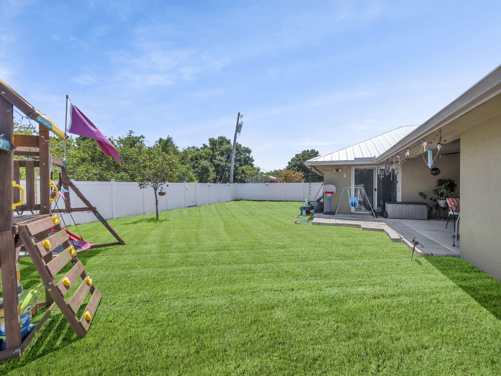 4201 SW Yalta Street