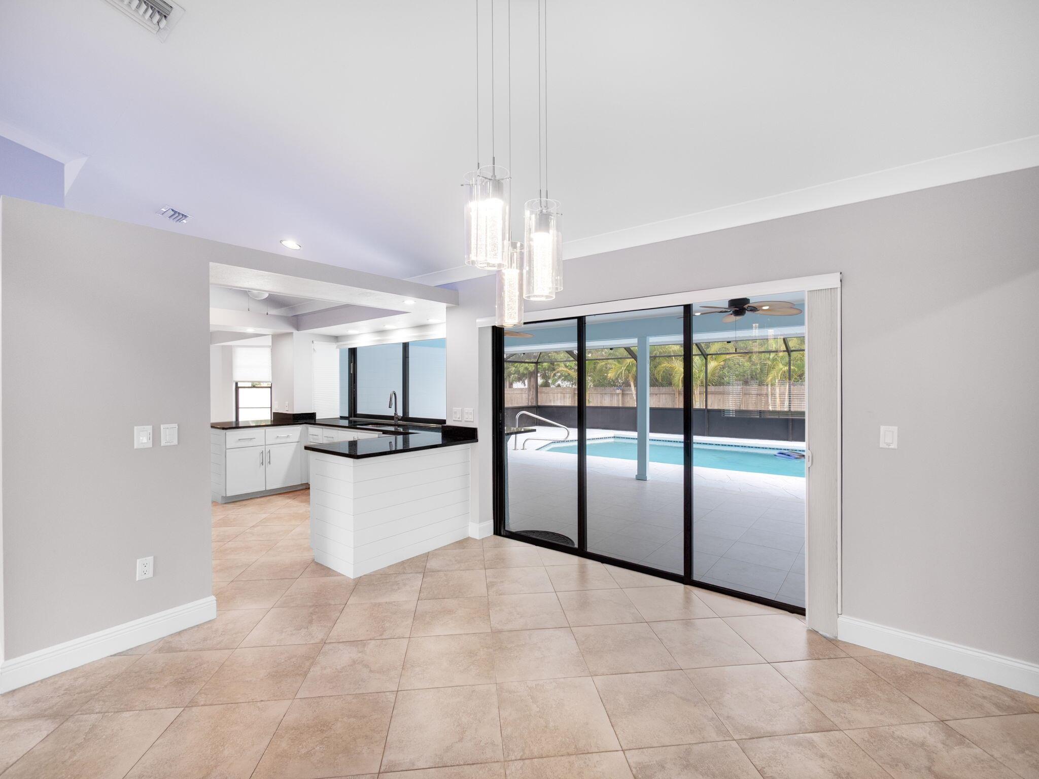 1409 SW Aachen Avenue