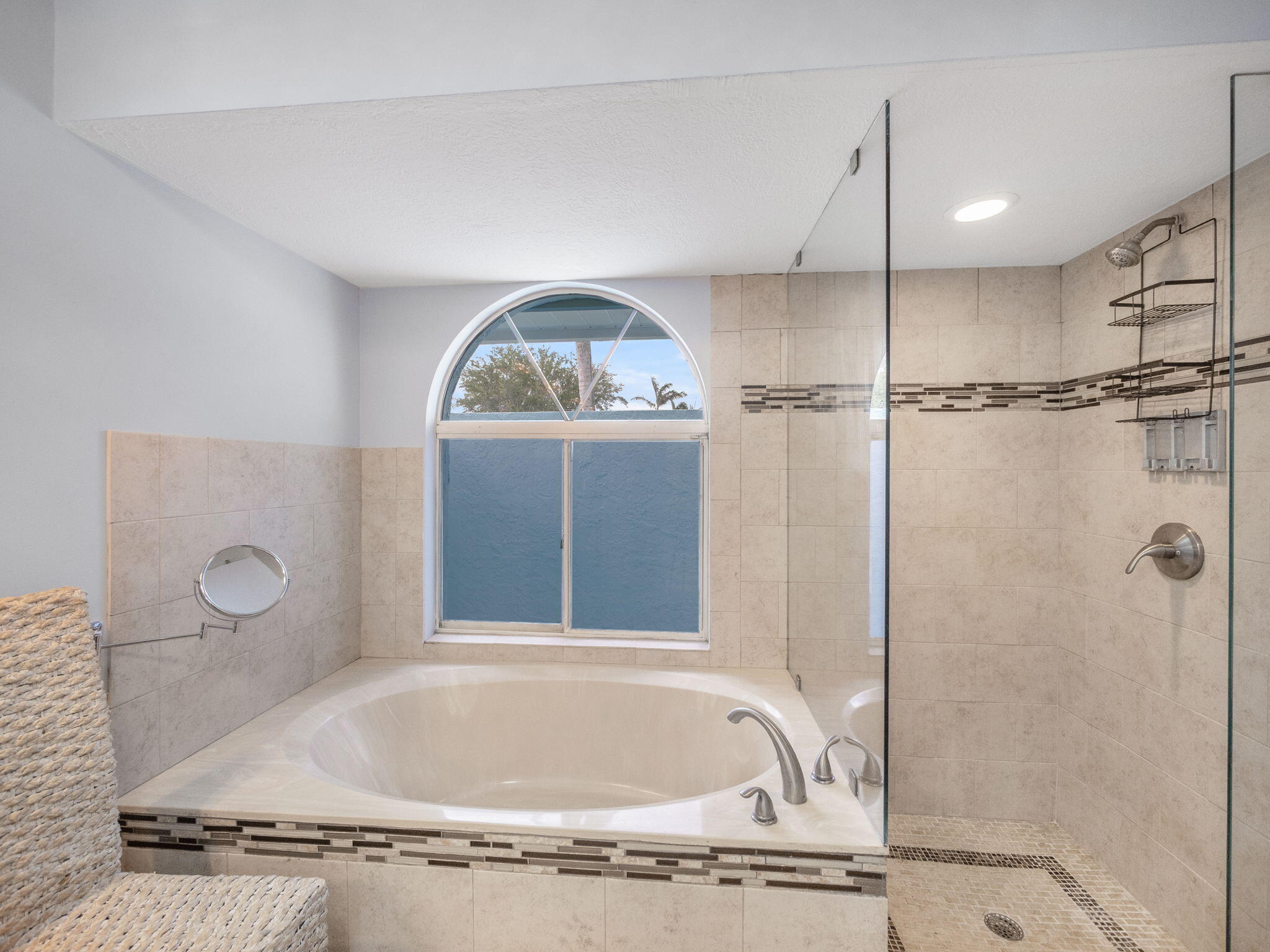 1409 SW Aachen Avenue