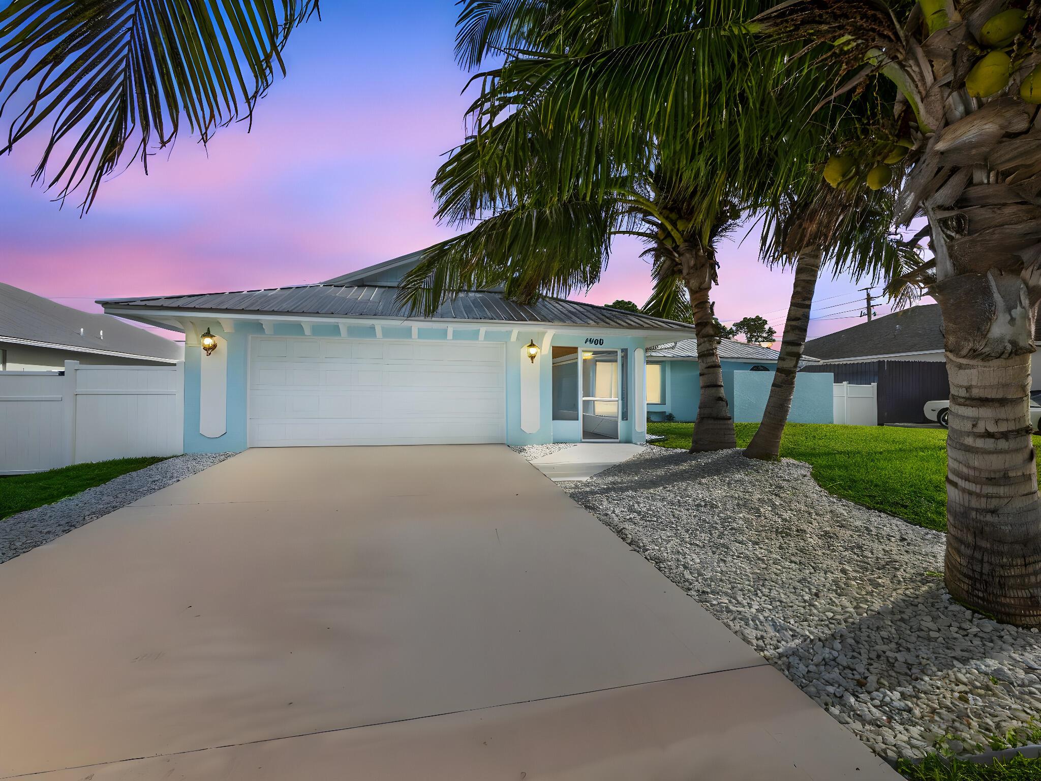 1409 SW Aachen Avenue