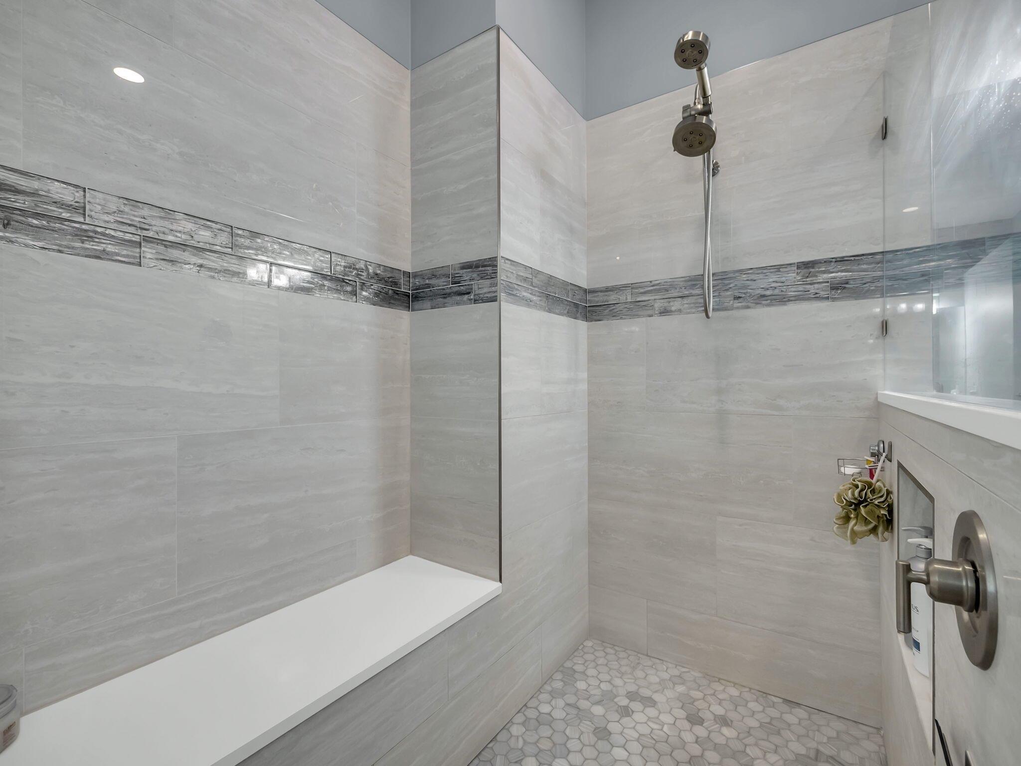 7701 Silver Oak Drive