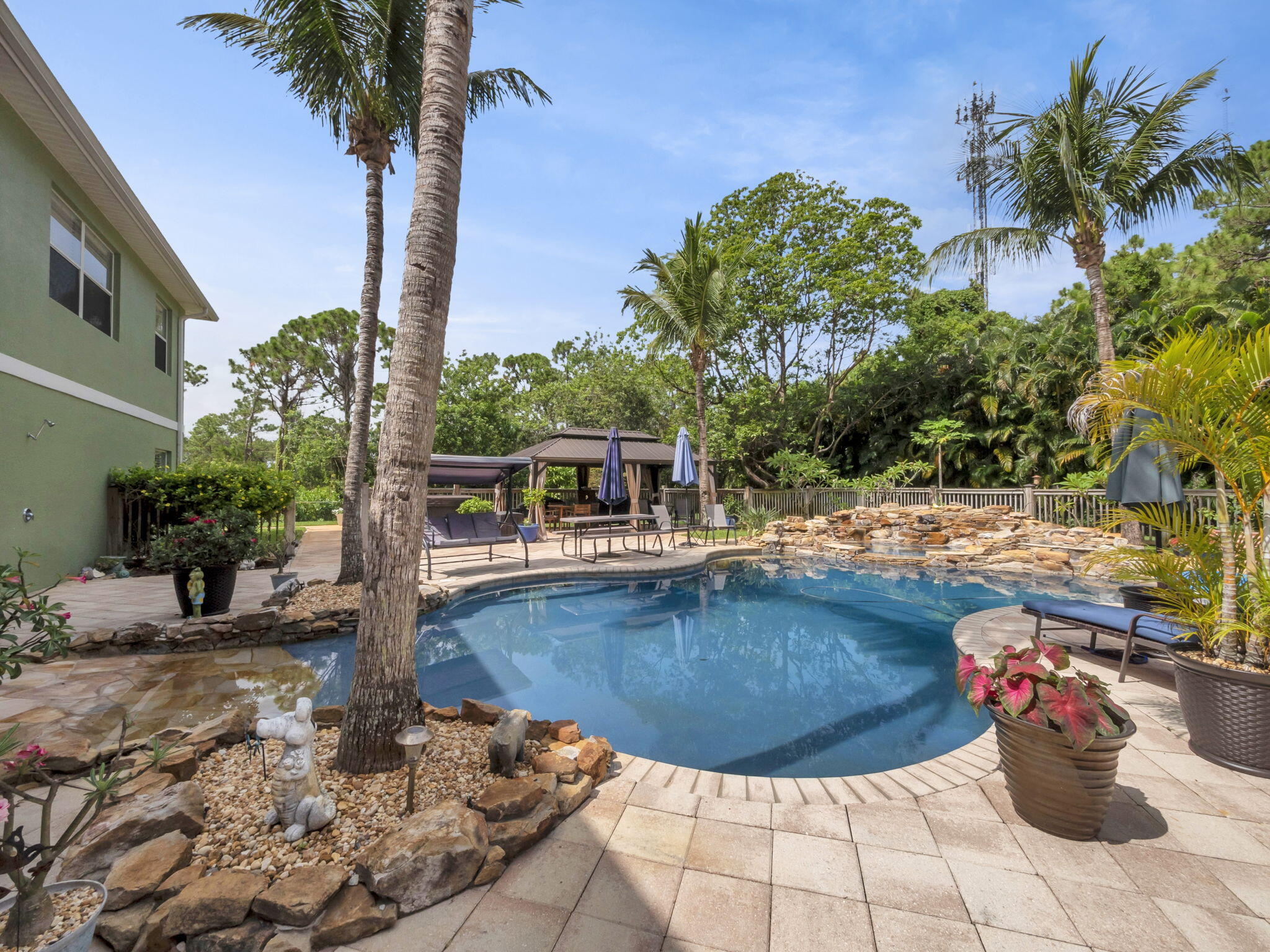 7701 Silver Oak Drive