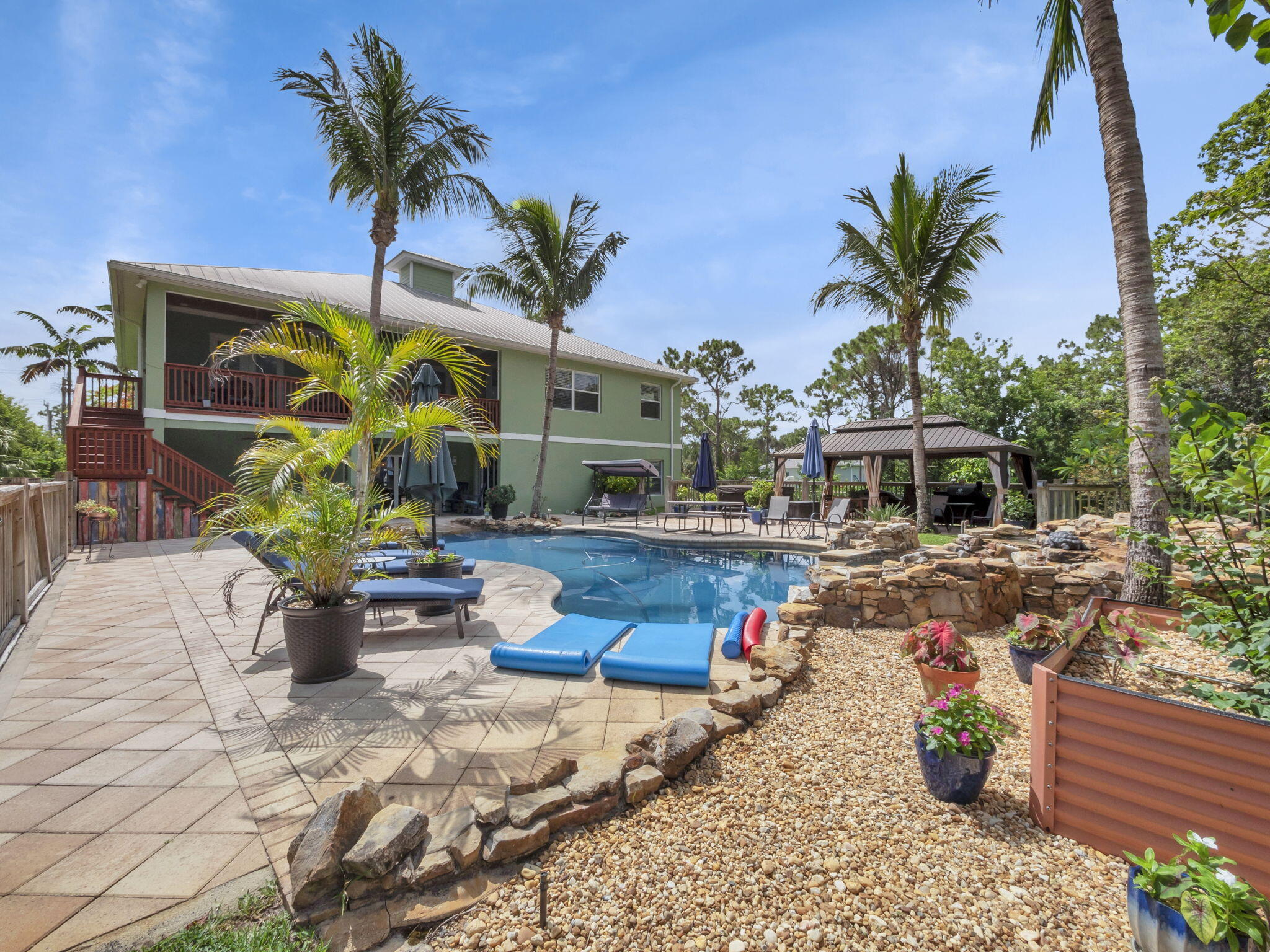 7701 Silver Oak Drive