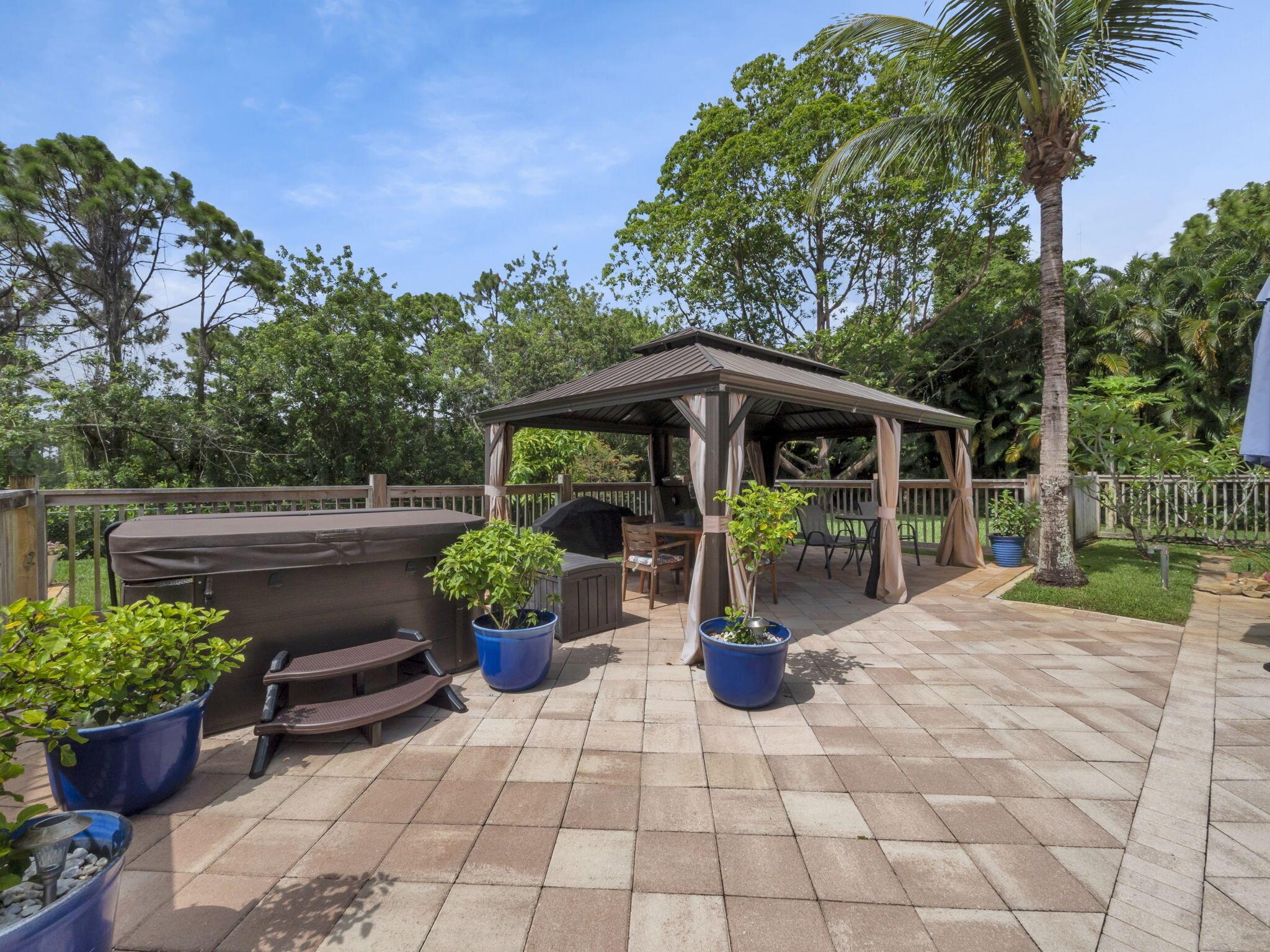 7701 Silver Oak Drive