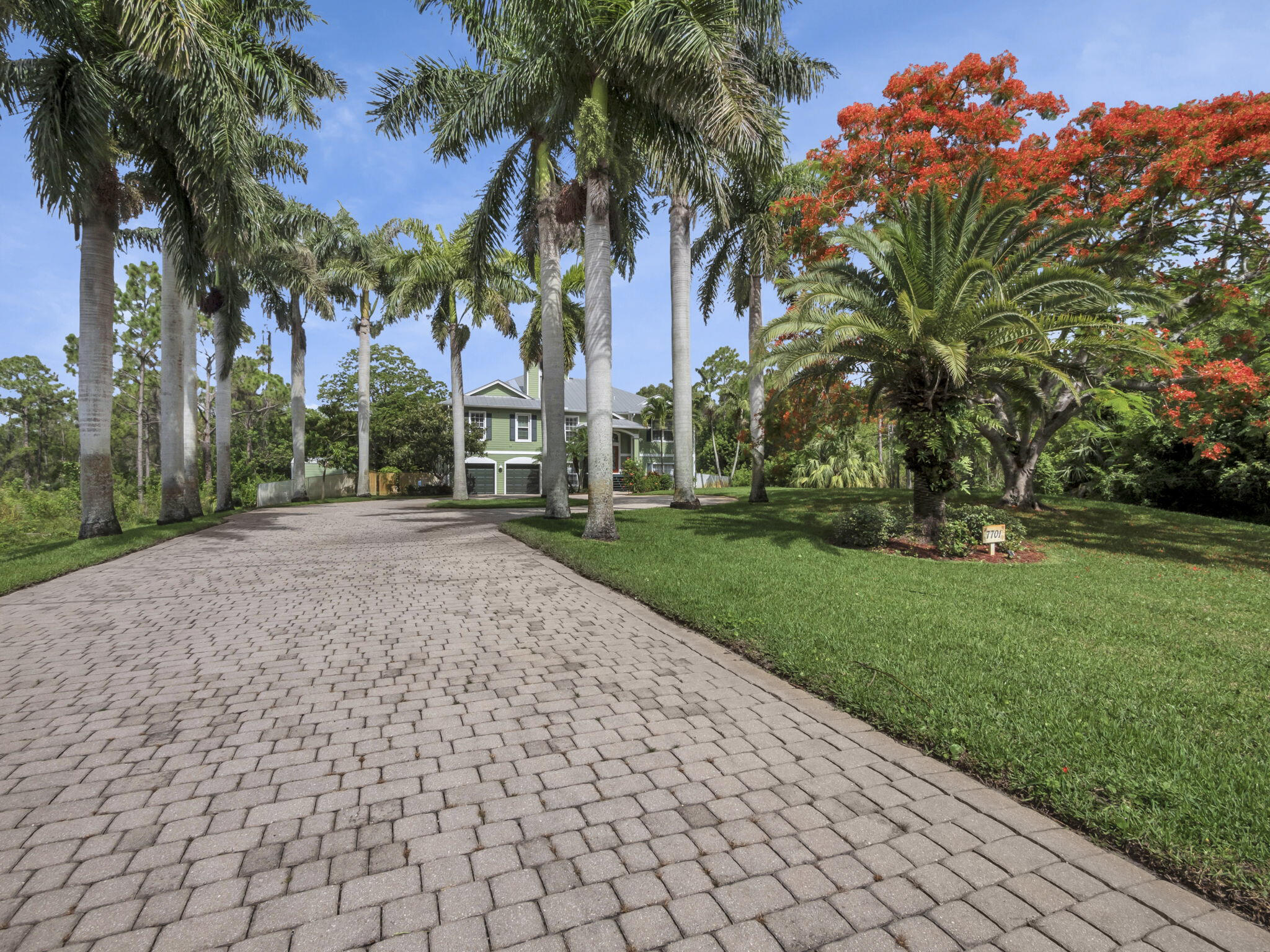 7701 Silver Oak Drive