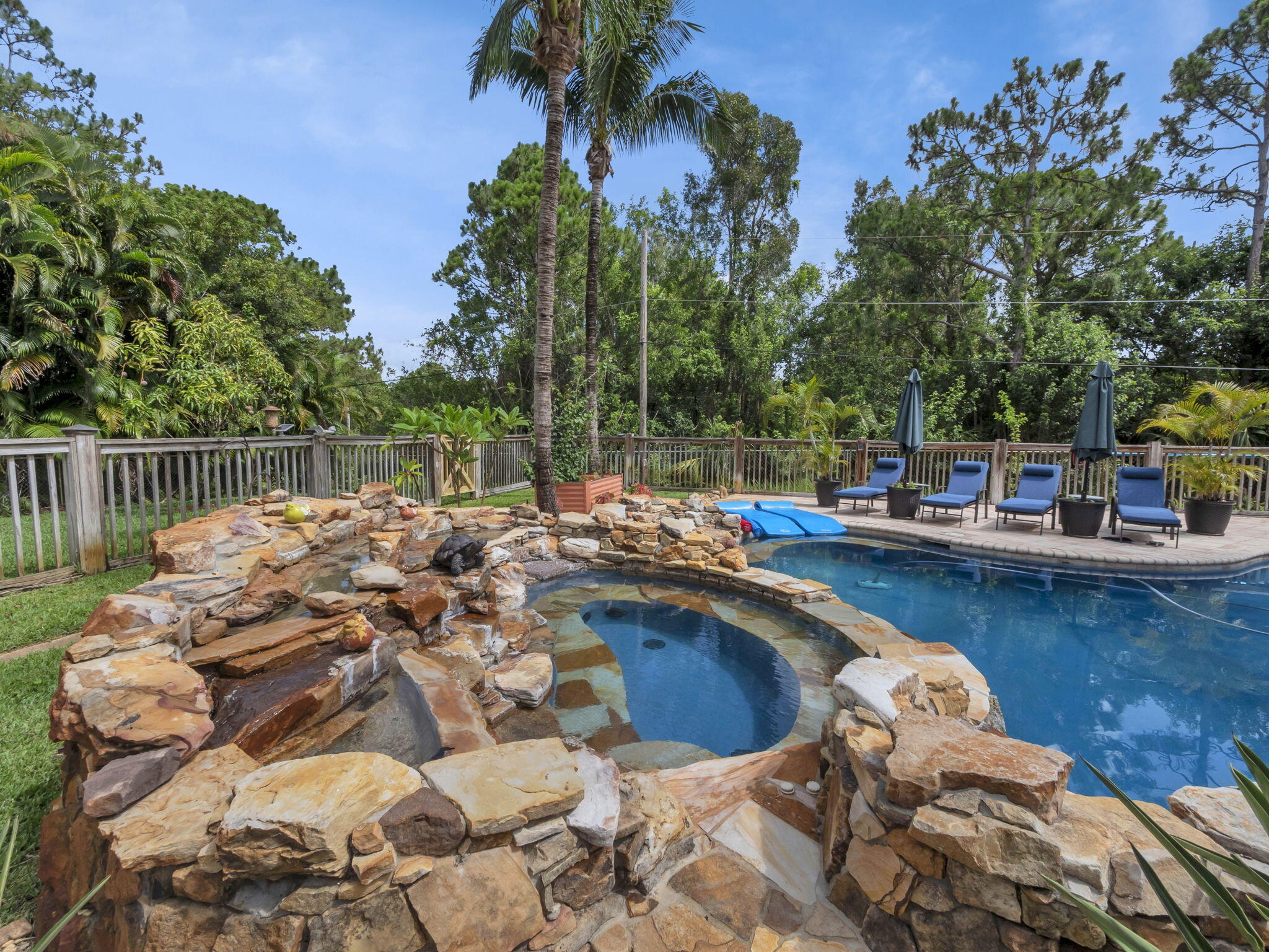 7701 Silver Oak Drive