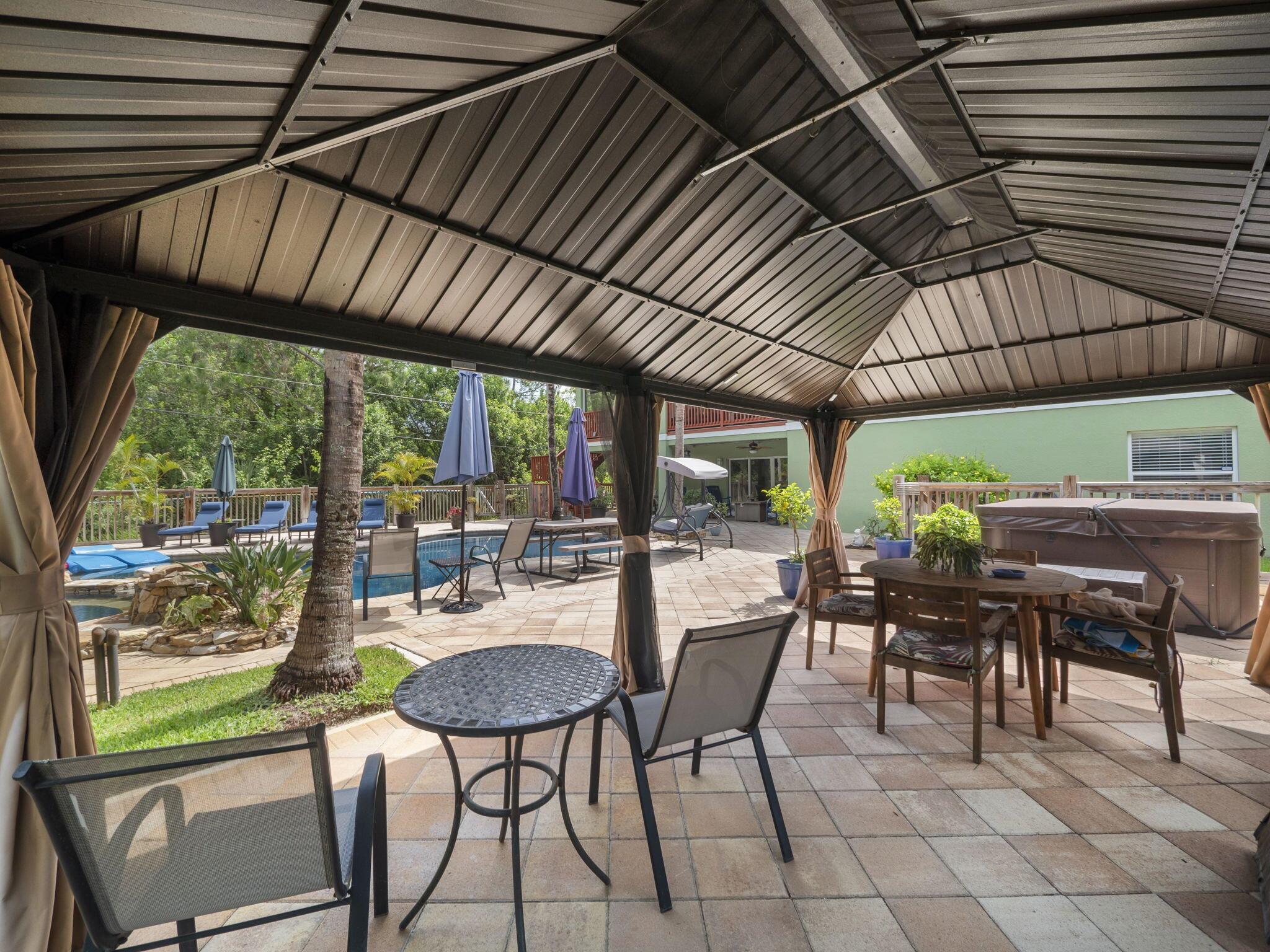 7701 Silver Oak Drive