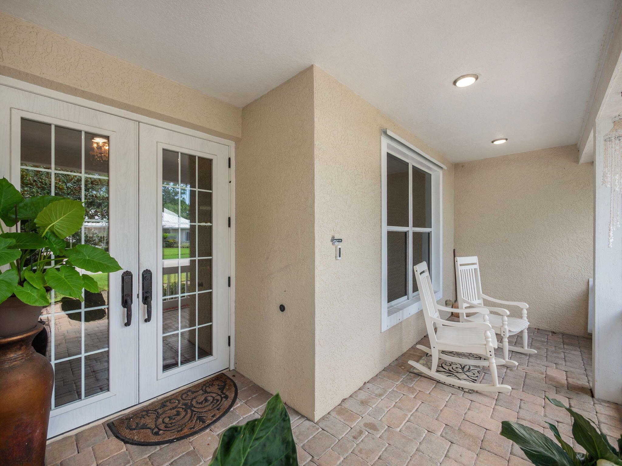 8868 SW Fishermans Wharf Drive