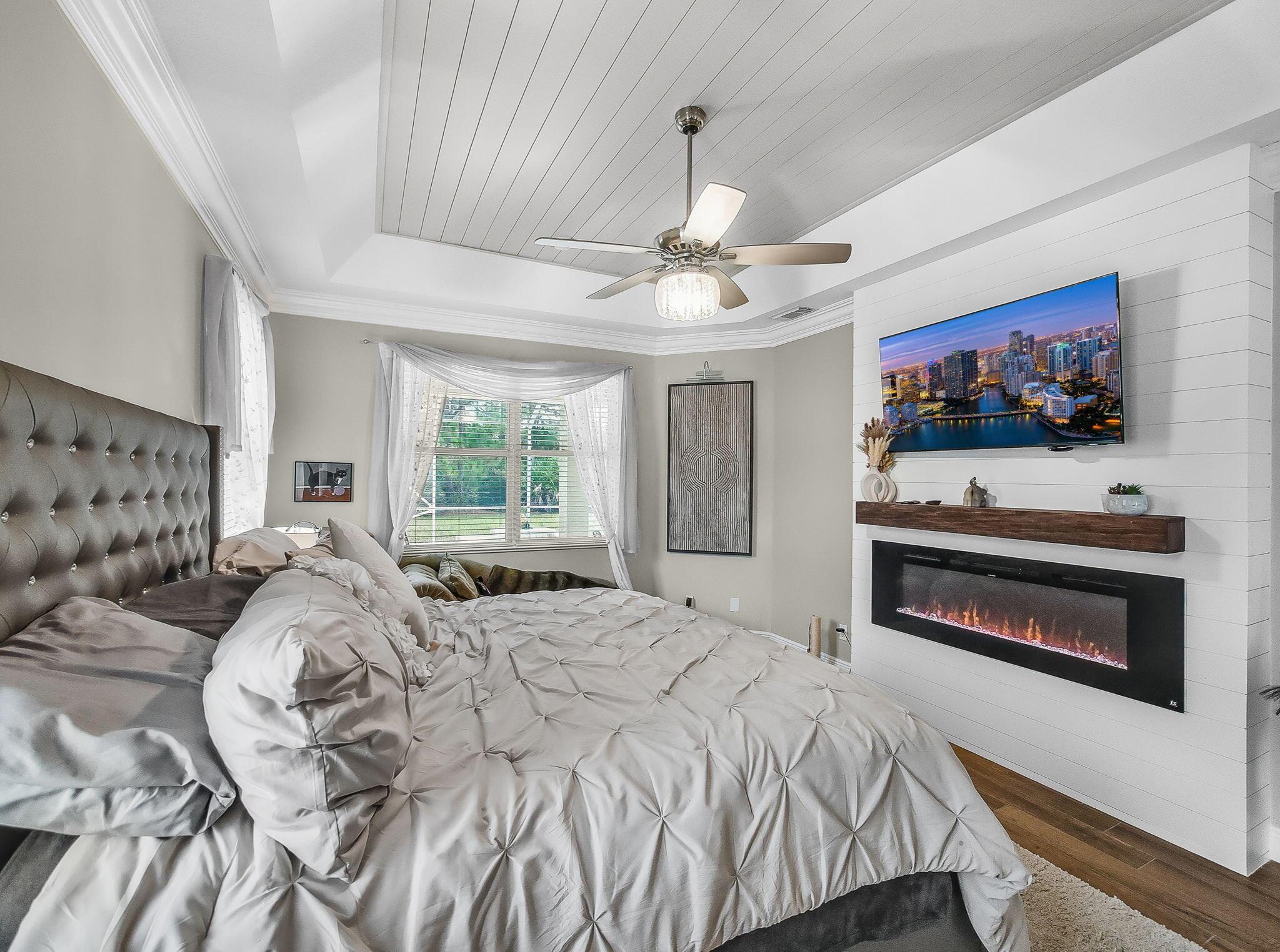 8868 SW Fishermans Wharf Drive