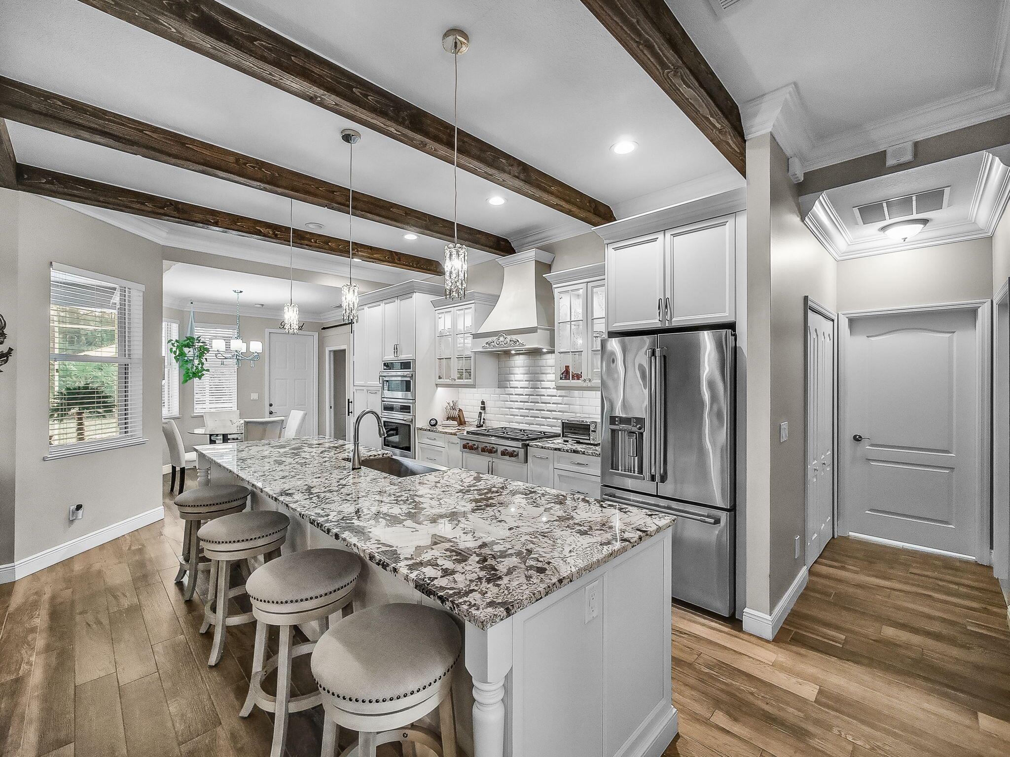 8868 SW Fishermans Wharf Drive