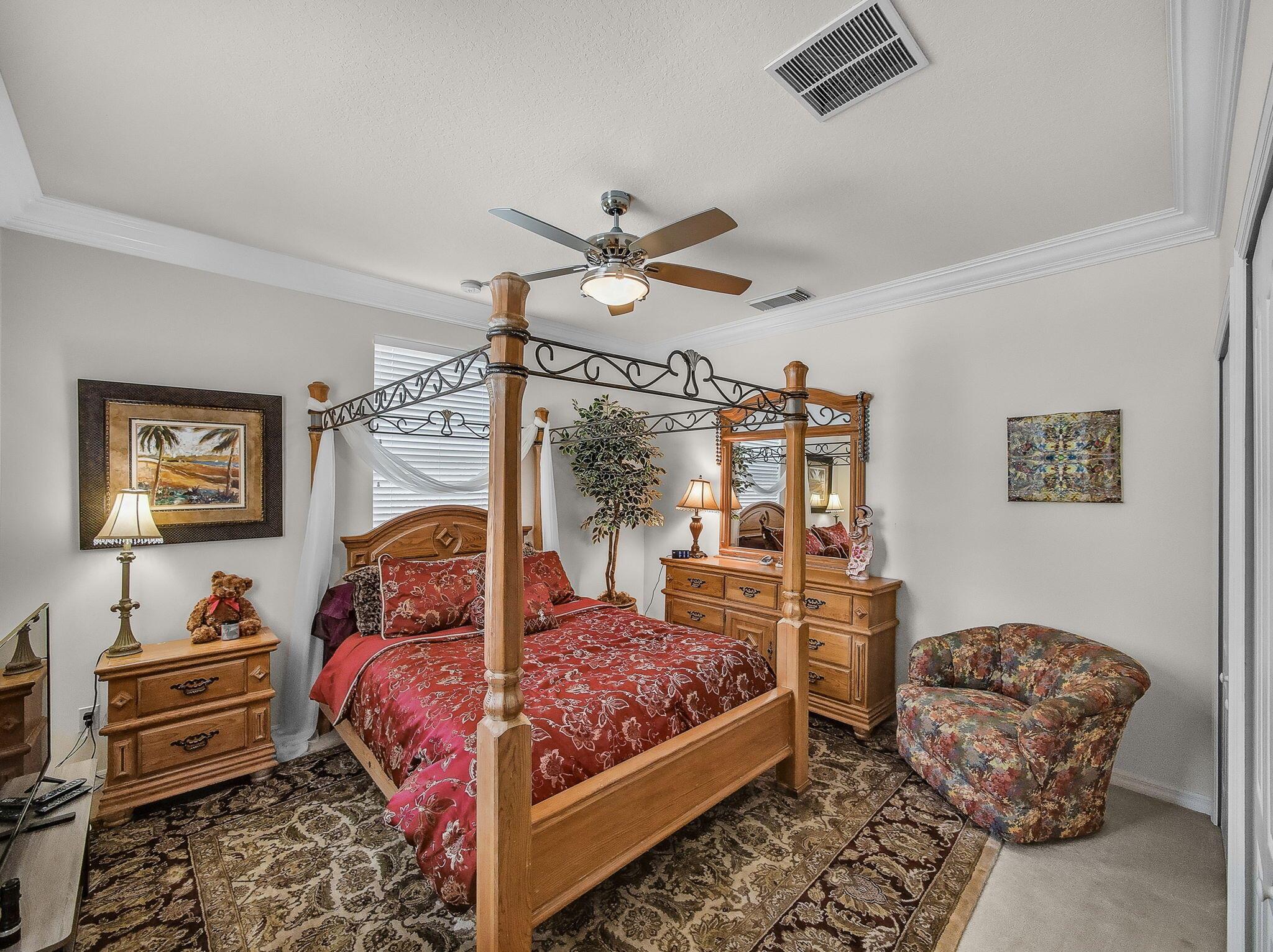 8868 SW Fishermans Wharf Drive