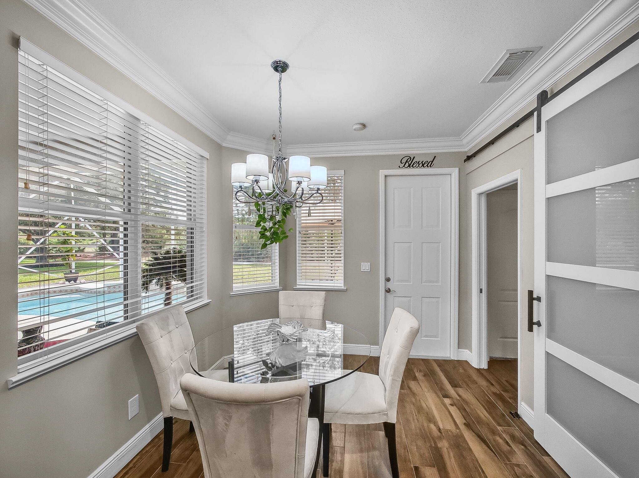 8868 SW Fishermans Wharf Drive