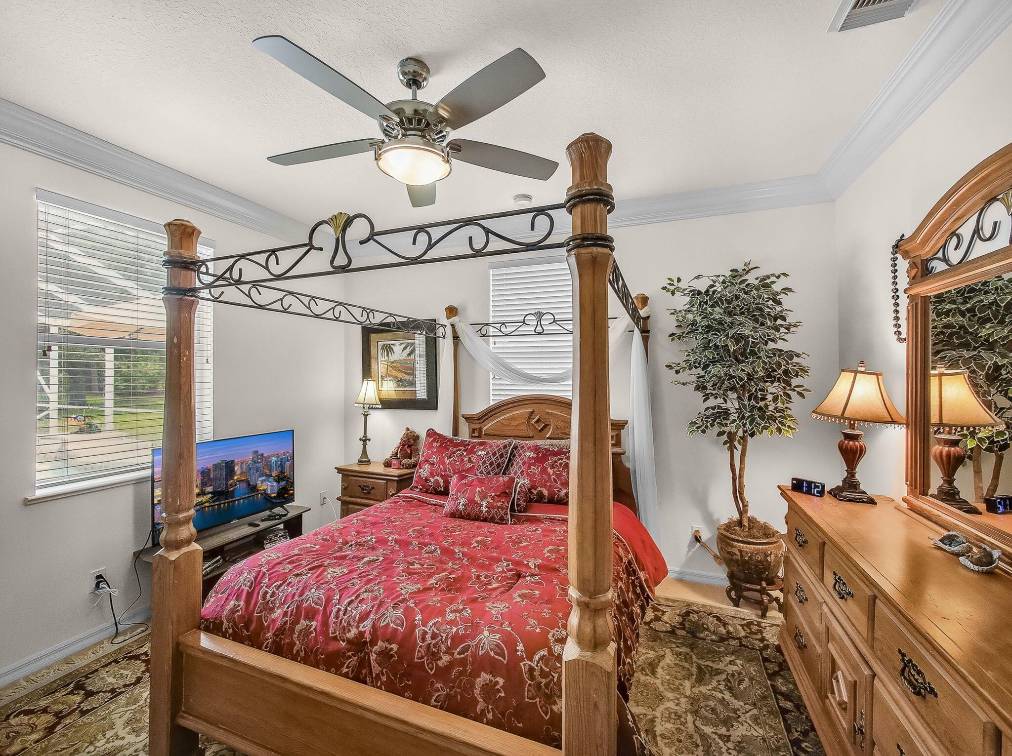 8868 SW Fishermans Wharf Drive