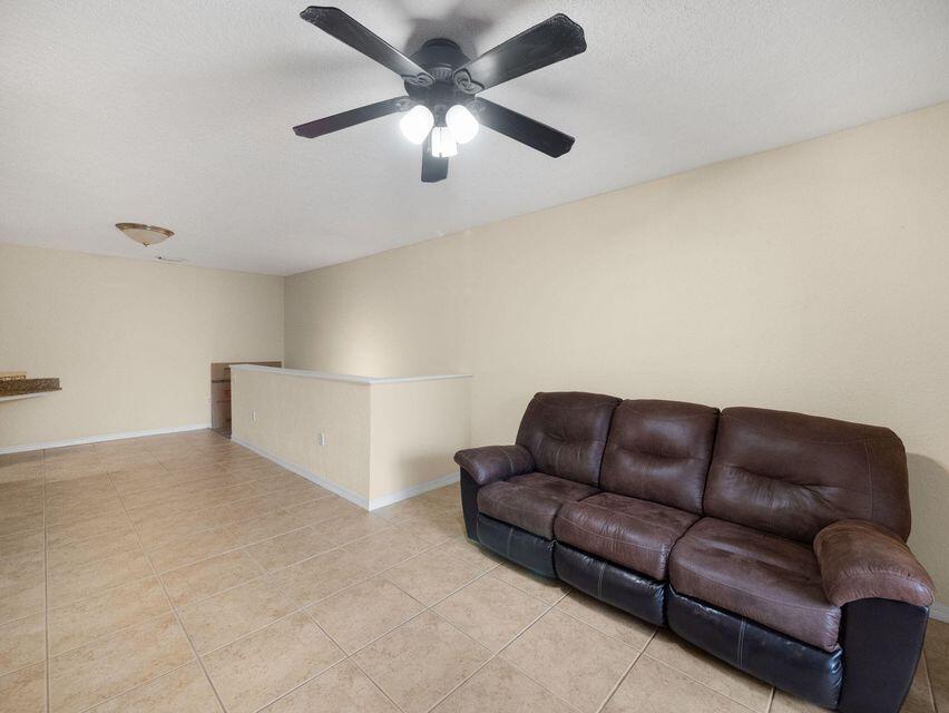 148 SW Peacock Boulevard 25 -206