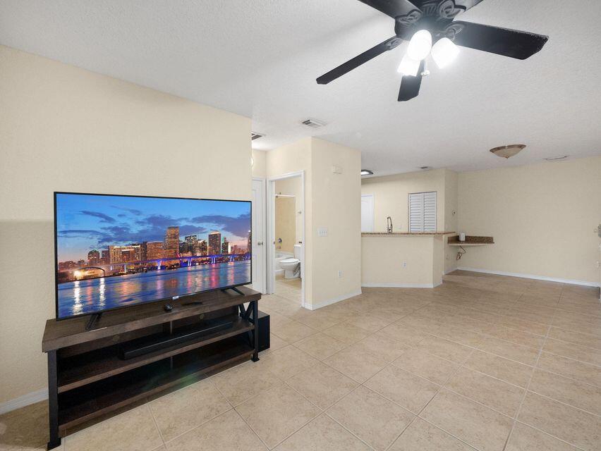 148 SW Peacock Boulevard 25 -206