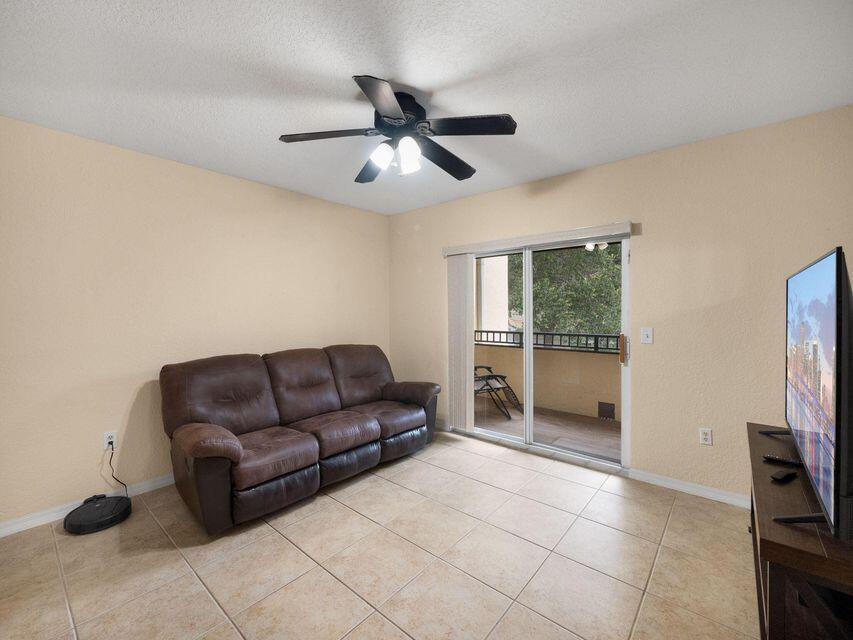148 SW Peacock Boulevard 25 -206
