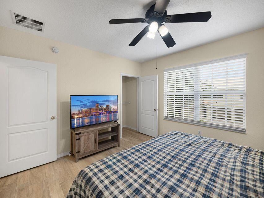 148 SW Peacock Boulevard 25 -206