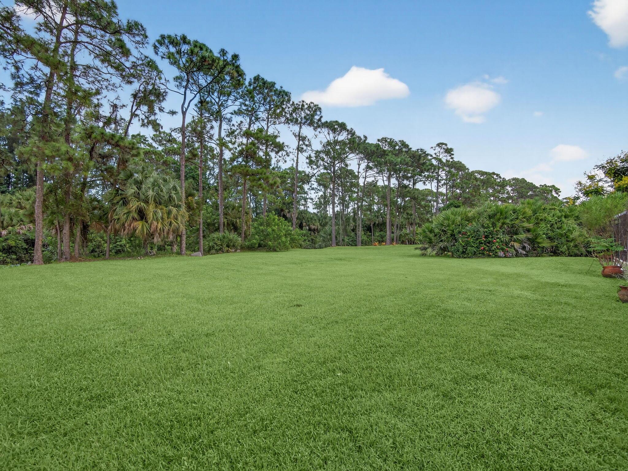 8025 SW Yachtsmans Drive