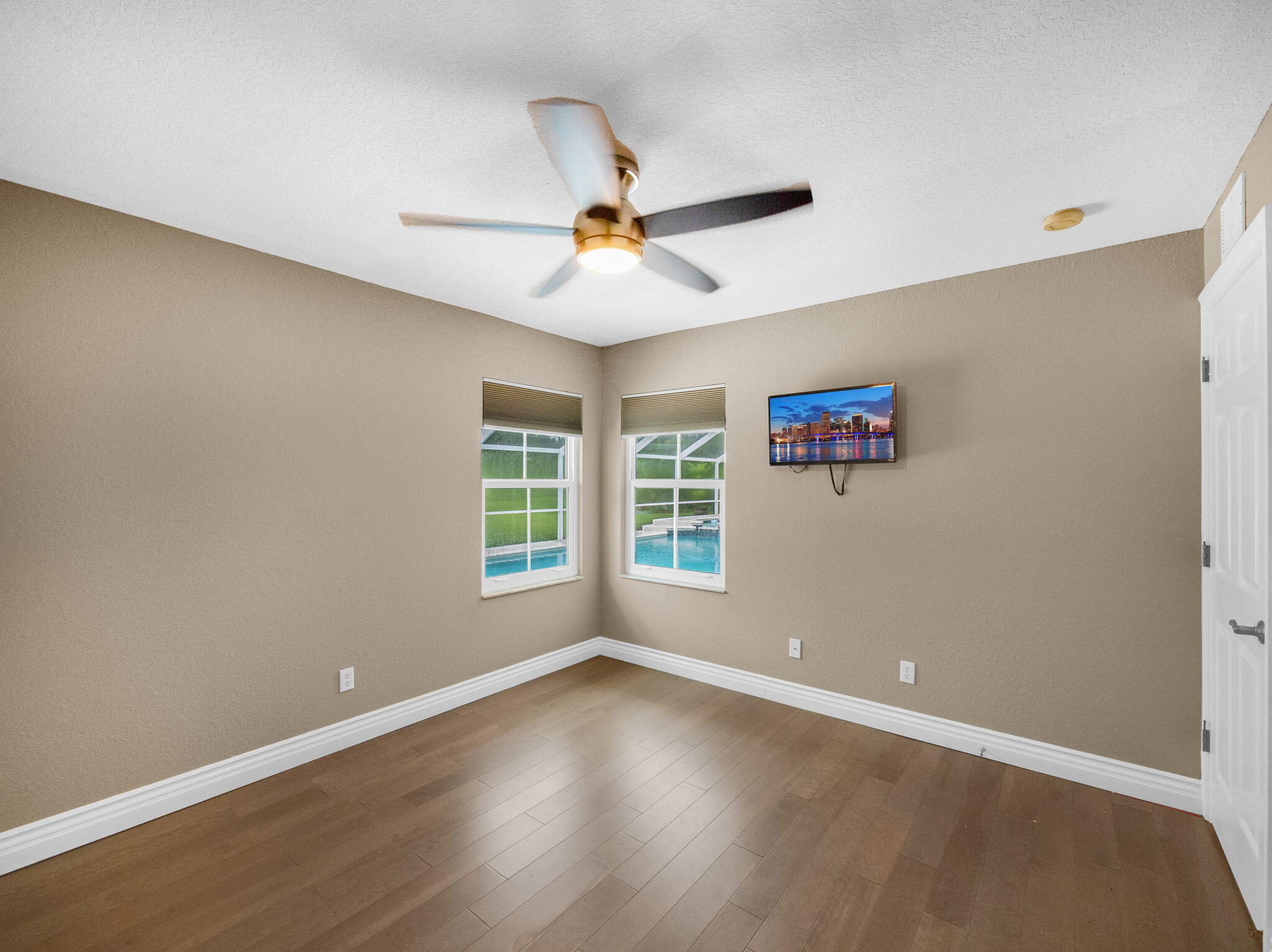 8025 SW Yachtsmans Drive