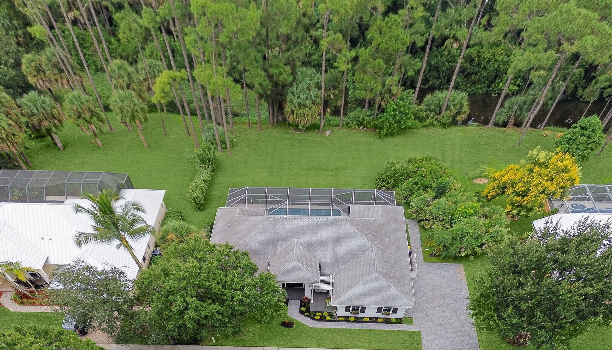 8025 SW Yachtsmans Drive