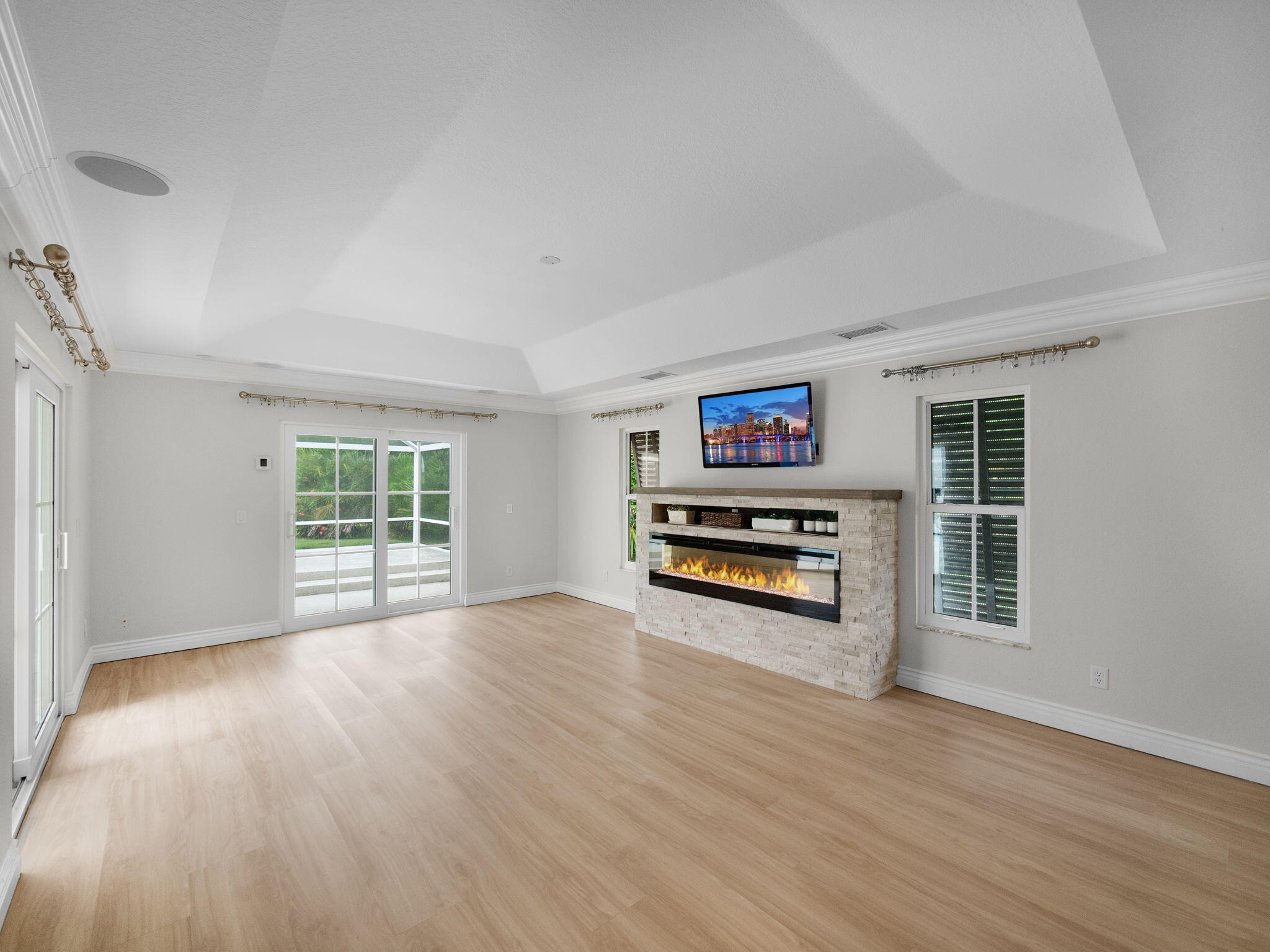 8025 SW Yachtsmans Drive