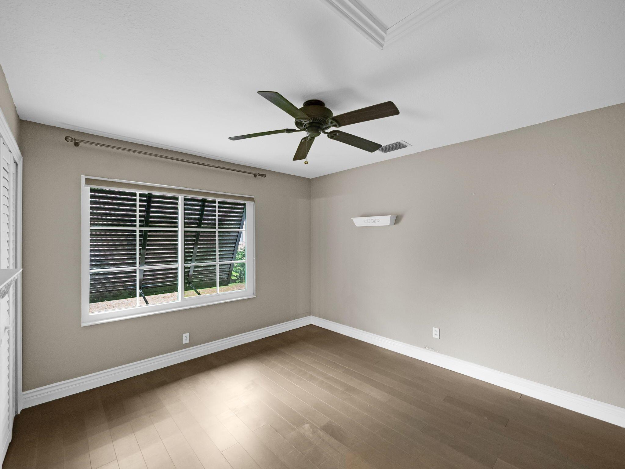 8025 SW Yachtsmans Drive