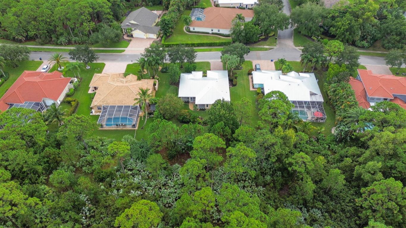 8836 SW Fishermans Wharf Drive