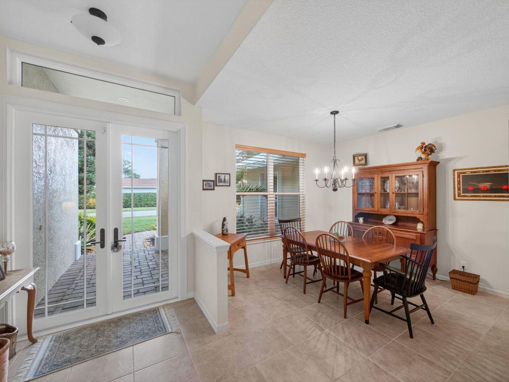 8836 SW Fishermans Wharf Drive