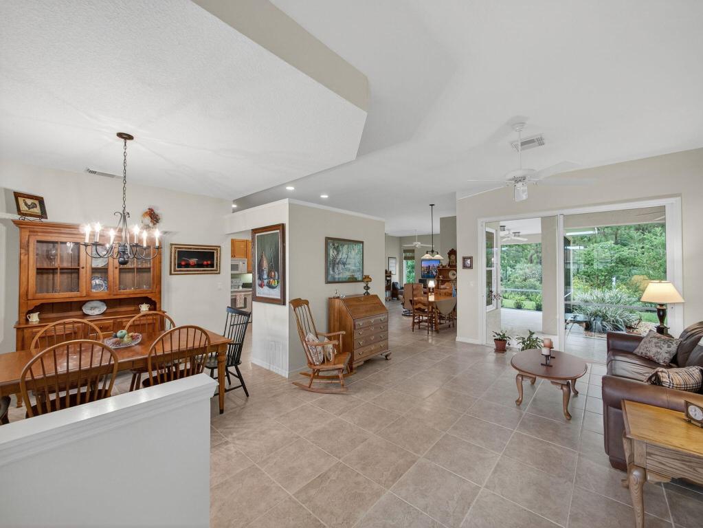 8836 SW Fishermans Wharf Drive