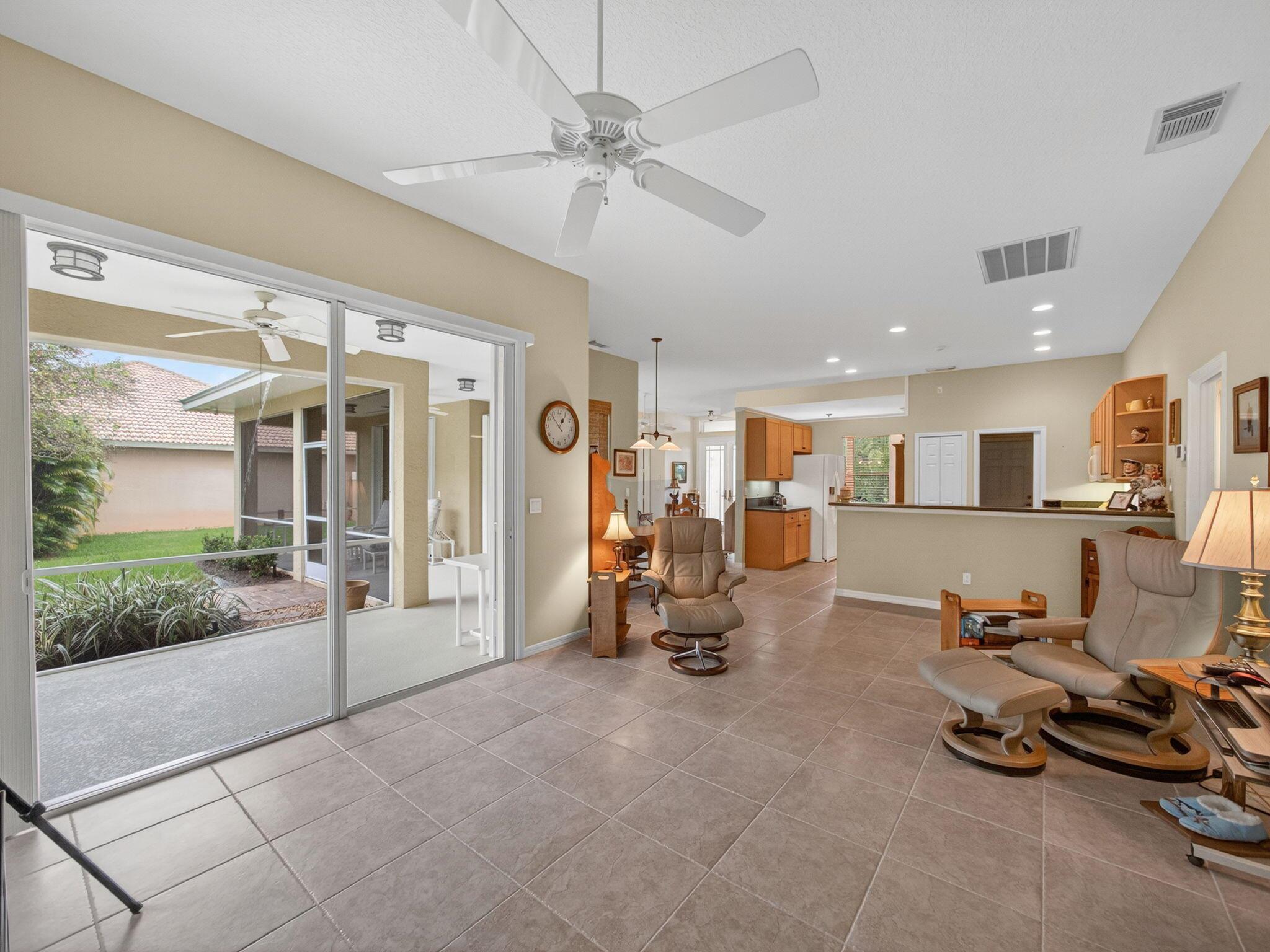 8836 SW Fishermans Wharf Drive