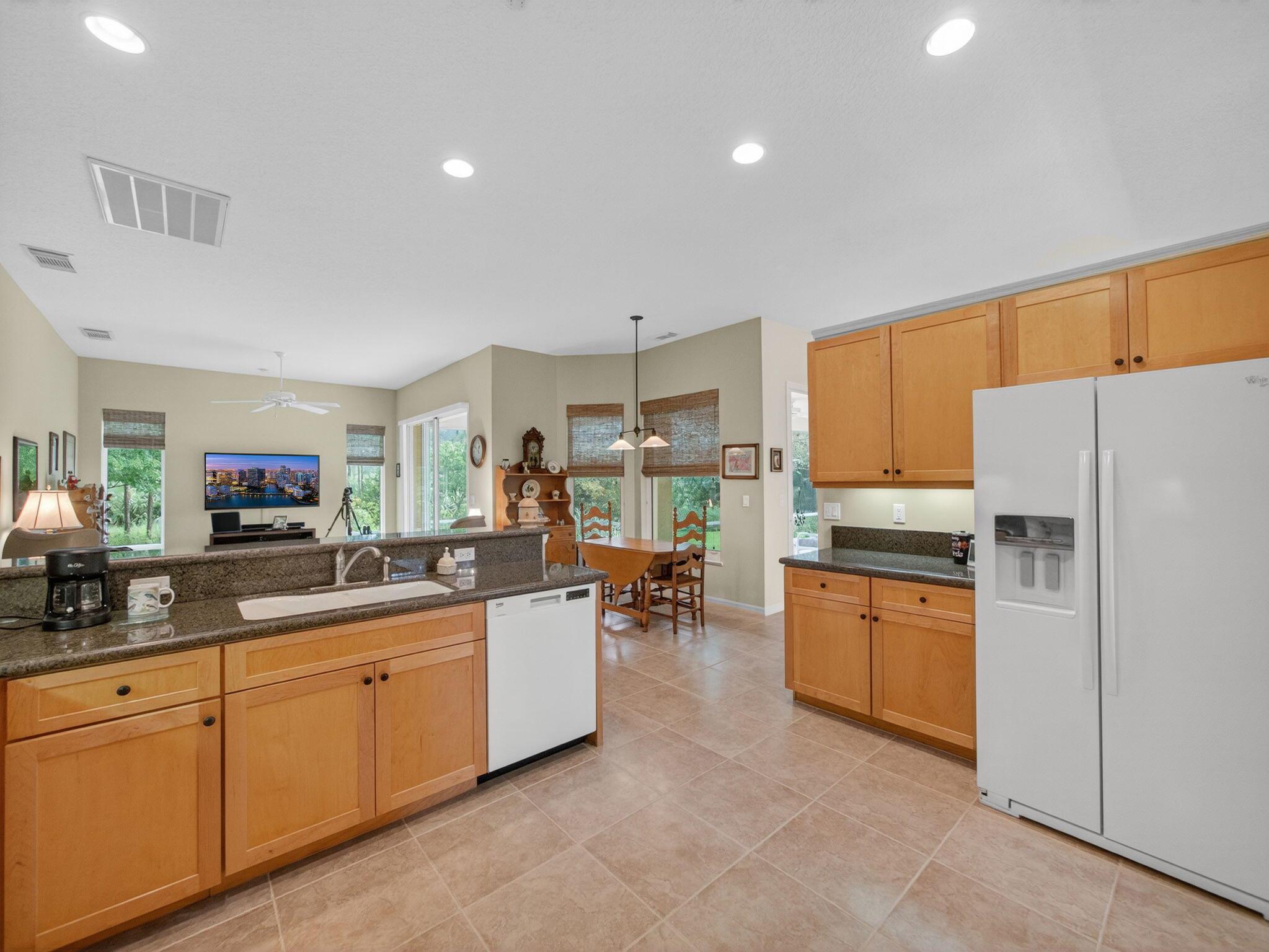 8836 SW Fishermans Wharf Drive