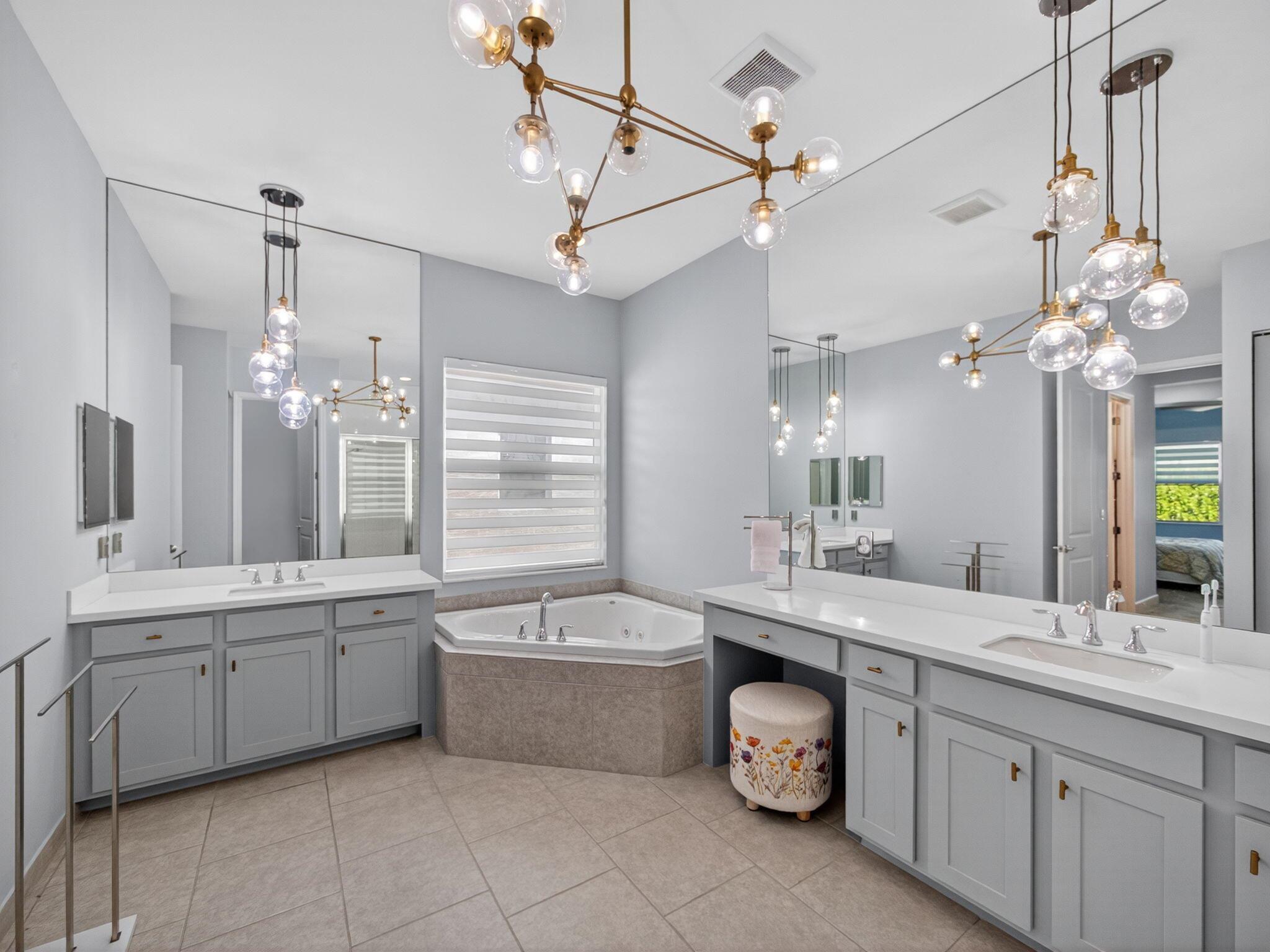 11882 SW Marigold Lakes Drive