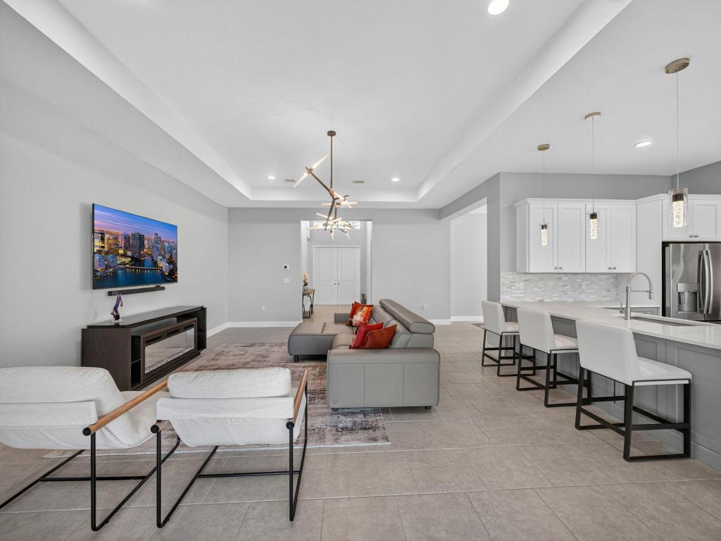 11882 SW Marigold Lakes Drive