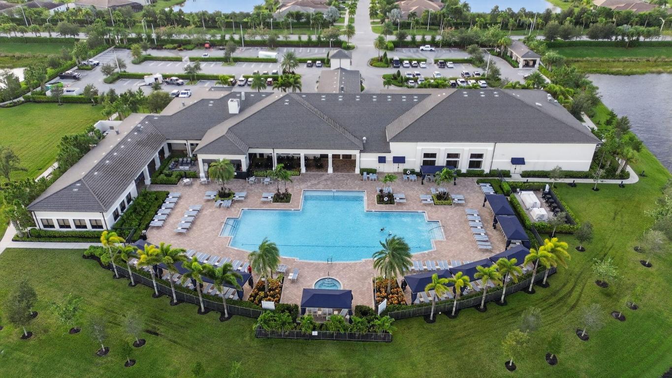 11882 SW Marigold Lakes Drive