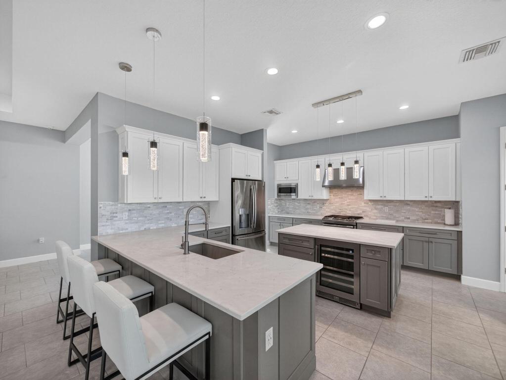 11882 SW Marigold Lakes Drive